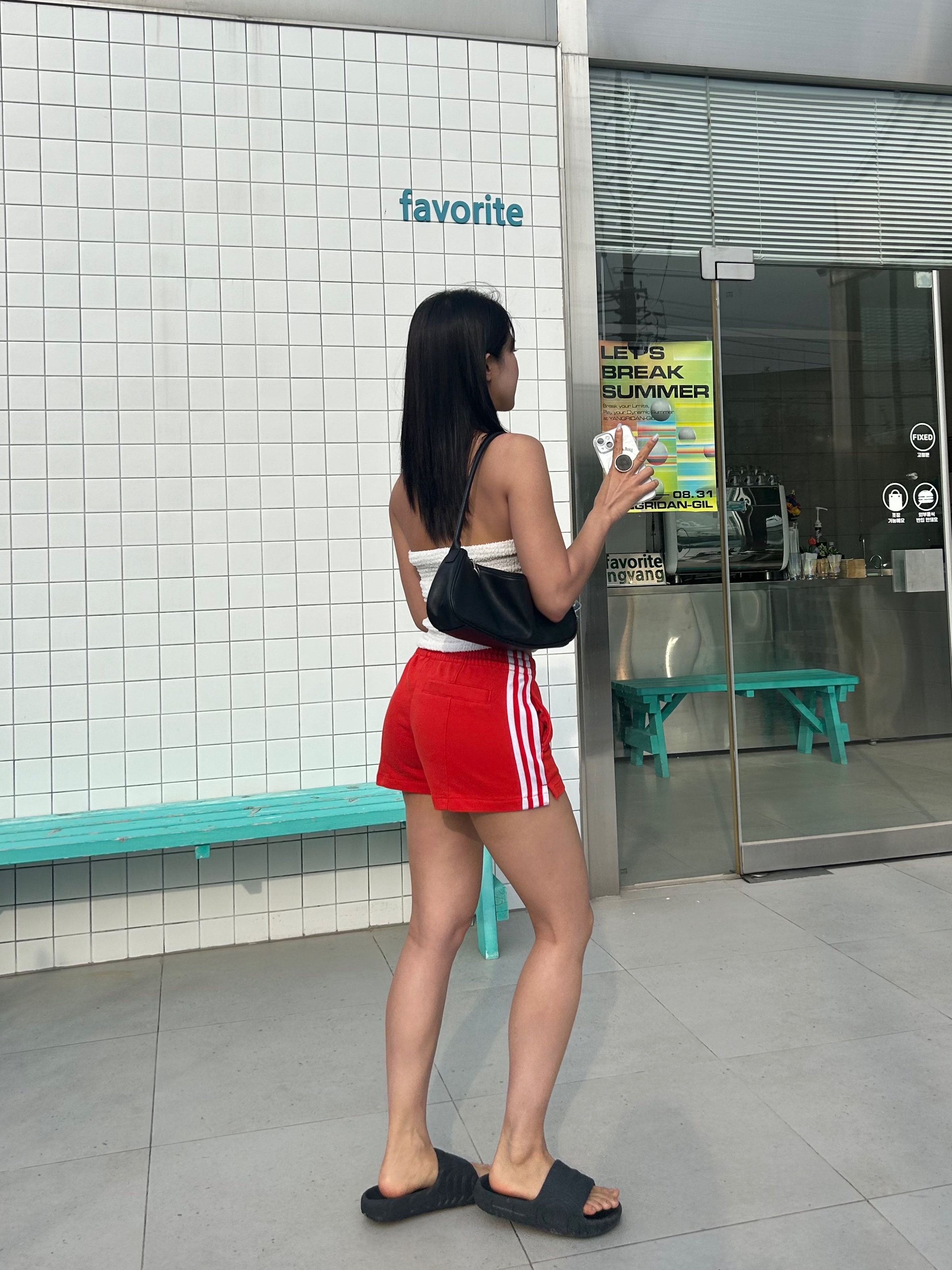 (W) Adidas Firebird Shorts Better Scarlet White - KR Sizing 착용 스타일
