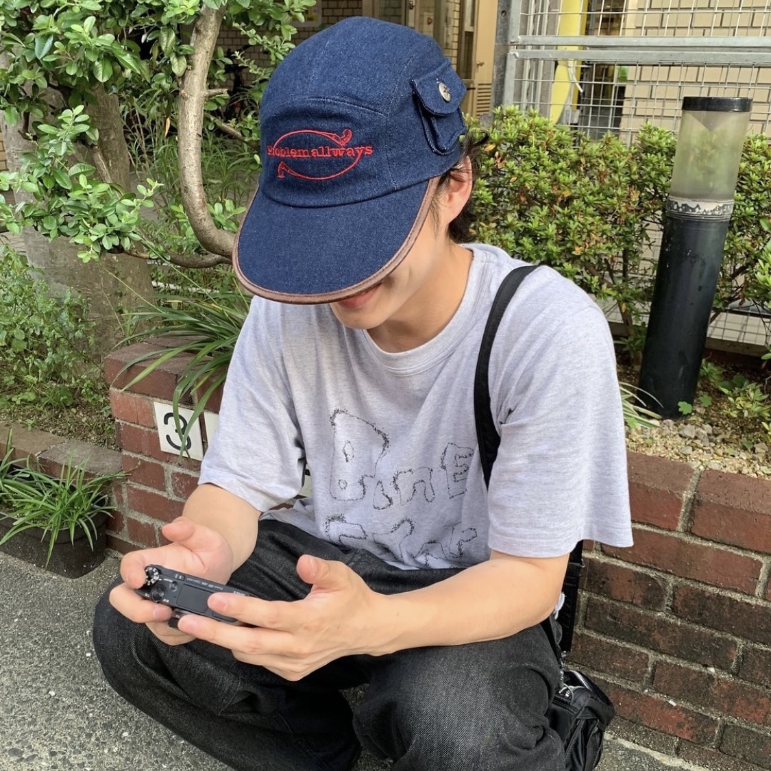 Problemallways Logo Denim Pocket Camp Cap Blue 착용 스타일 - 2