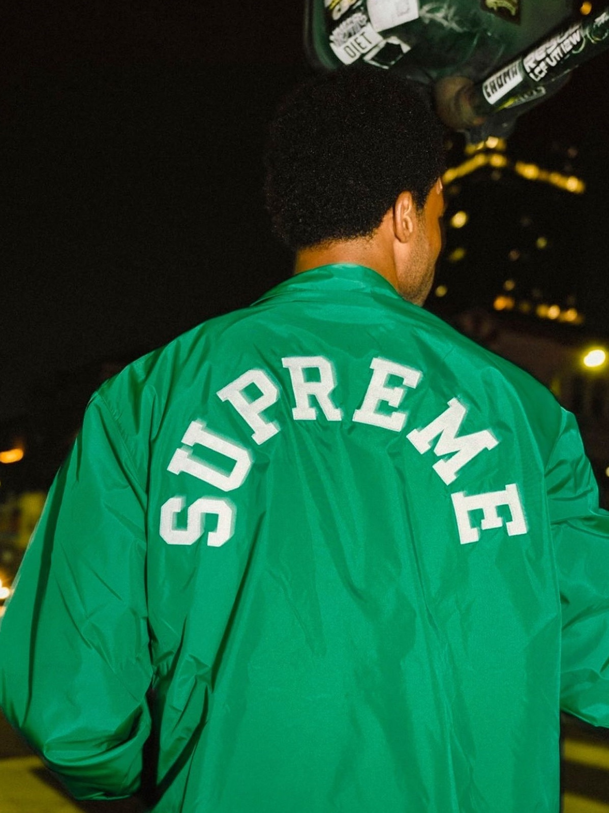 Supreme Pinstripe Crewneck Pink - 24SS, Supreme Box Logo Hooded Sweatshirt Ash Grey - 23FW 착용 스타일 - 3