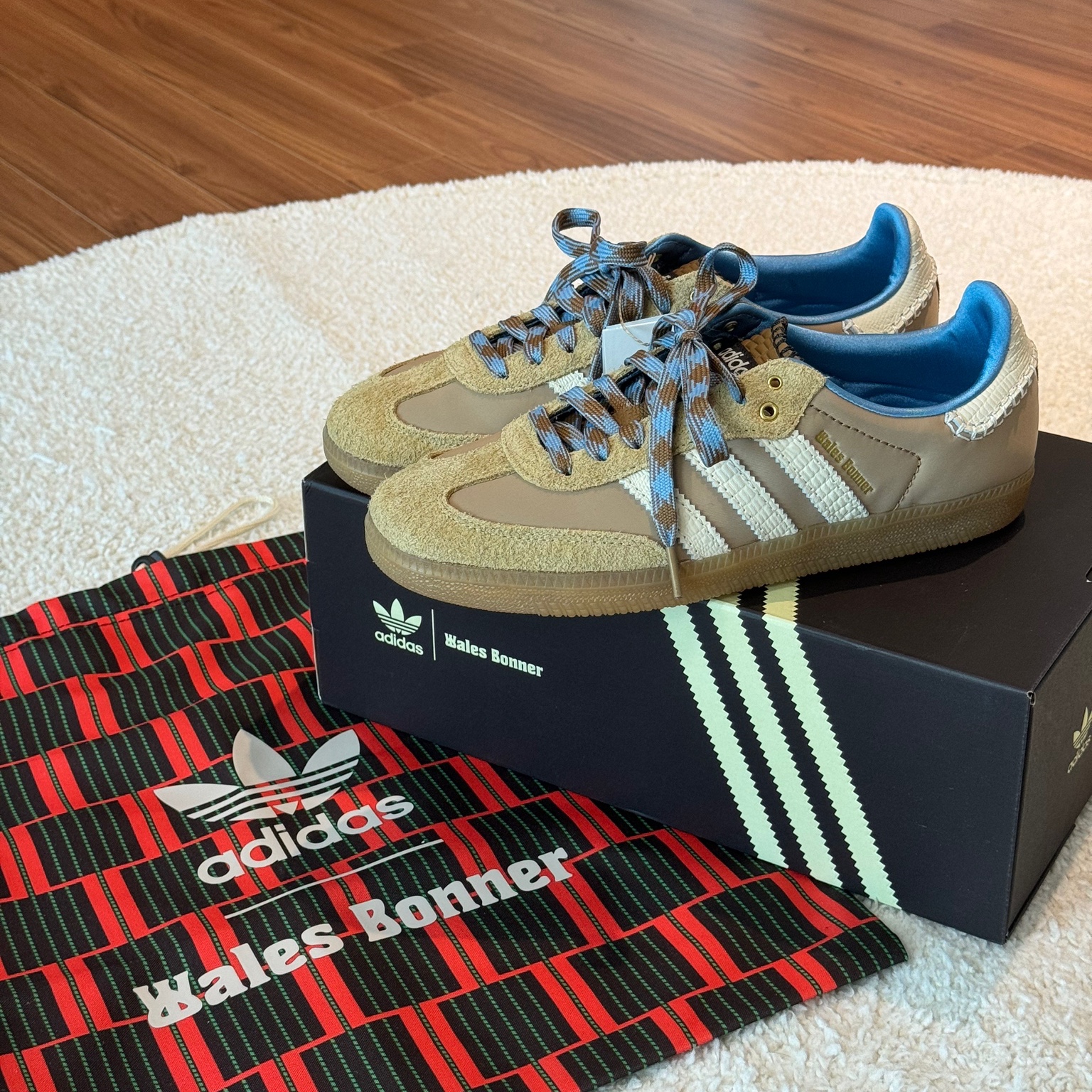 Adidas x Wales Bonner Samba Supplier Colour Wonder White, Maison Mihara Yasuhiro Peterson OG Sole Canvas Low-top Sneakers Natural 착용 스타일 - 1