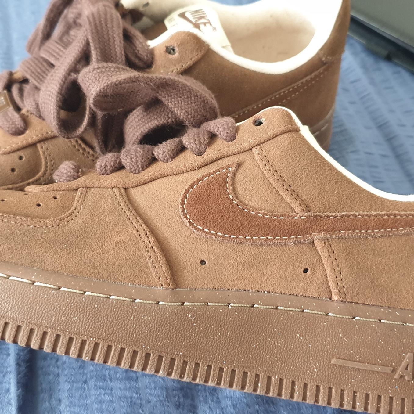 (W) Nike Air Force 1 '07 Cacao Wow 착용 스타일 - 2