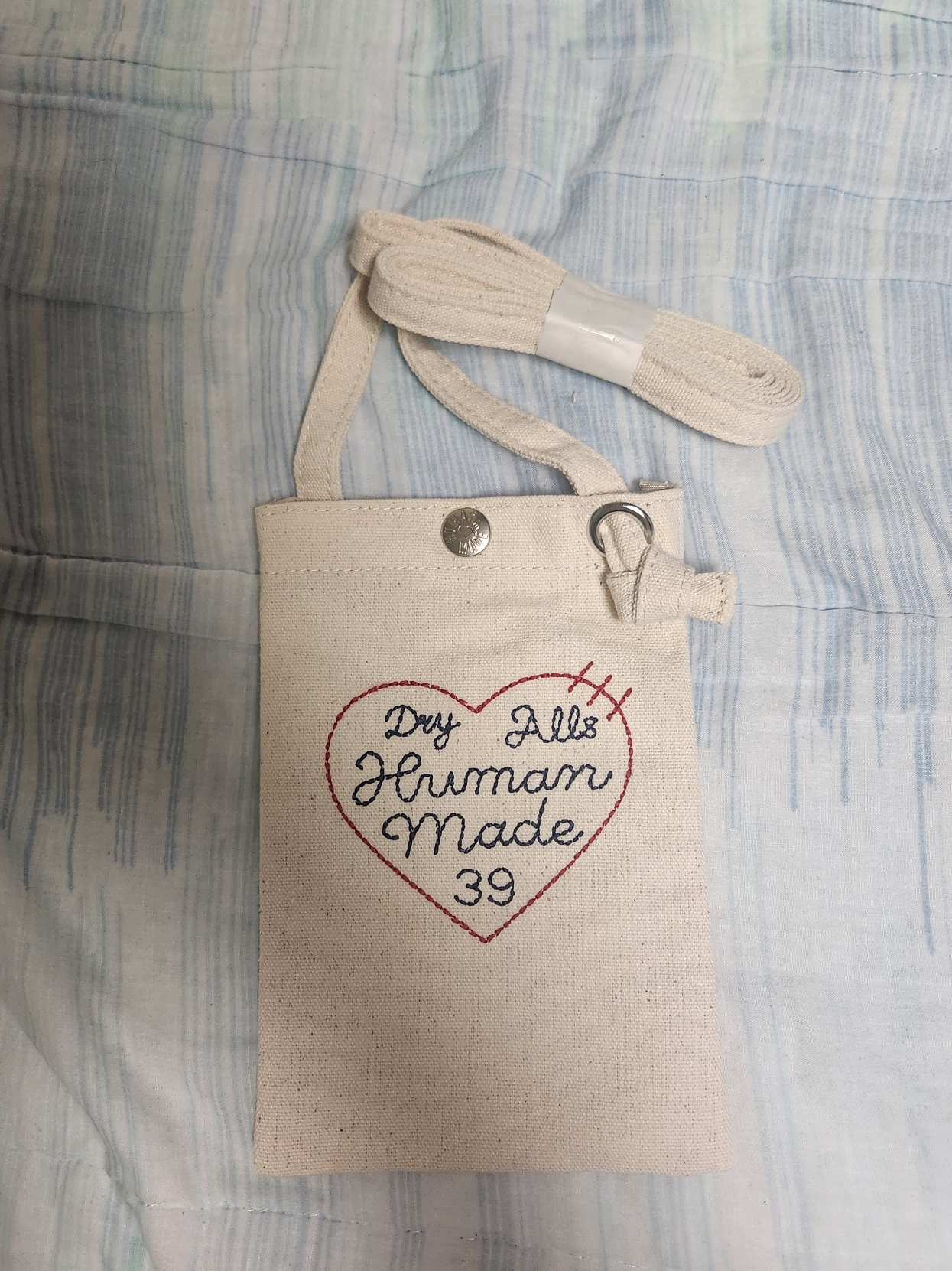 Human Made Mini Shoulder Bag White 착용 스타일