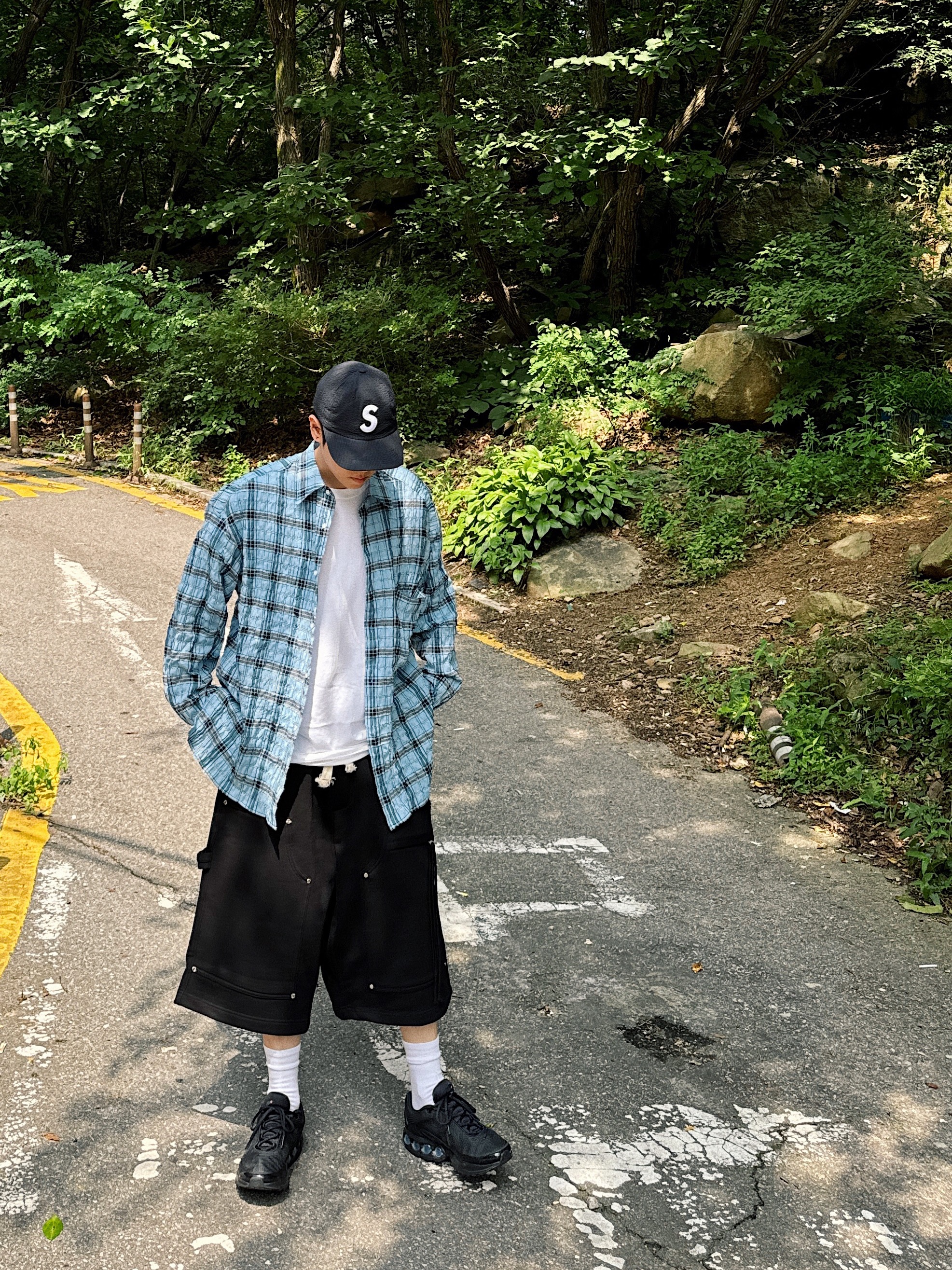 Nike Air Max Dn Black Grey, Supreme Seersucker S Logo 6-Panel Black - 24SS 착용 스타일 - 6