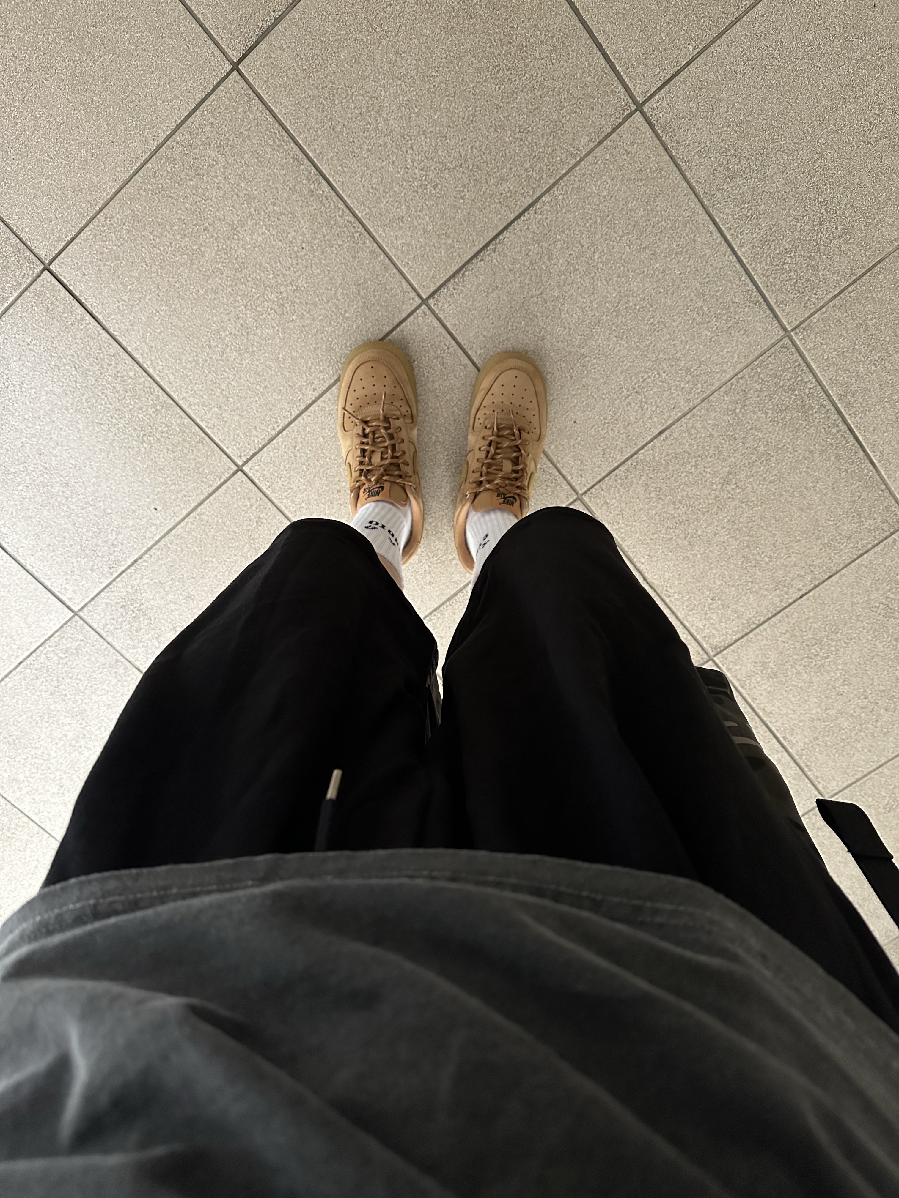 IAB Studio Socks White (5 Pack), Nike Air Force 1 '07 WB Flax 착용 스타일 - 4