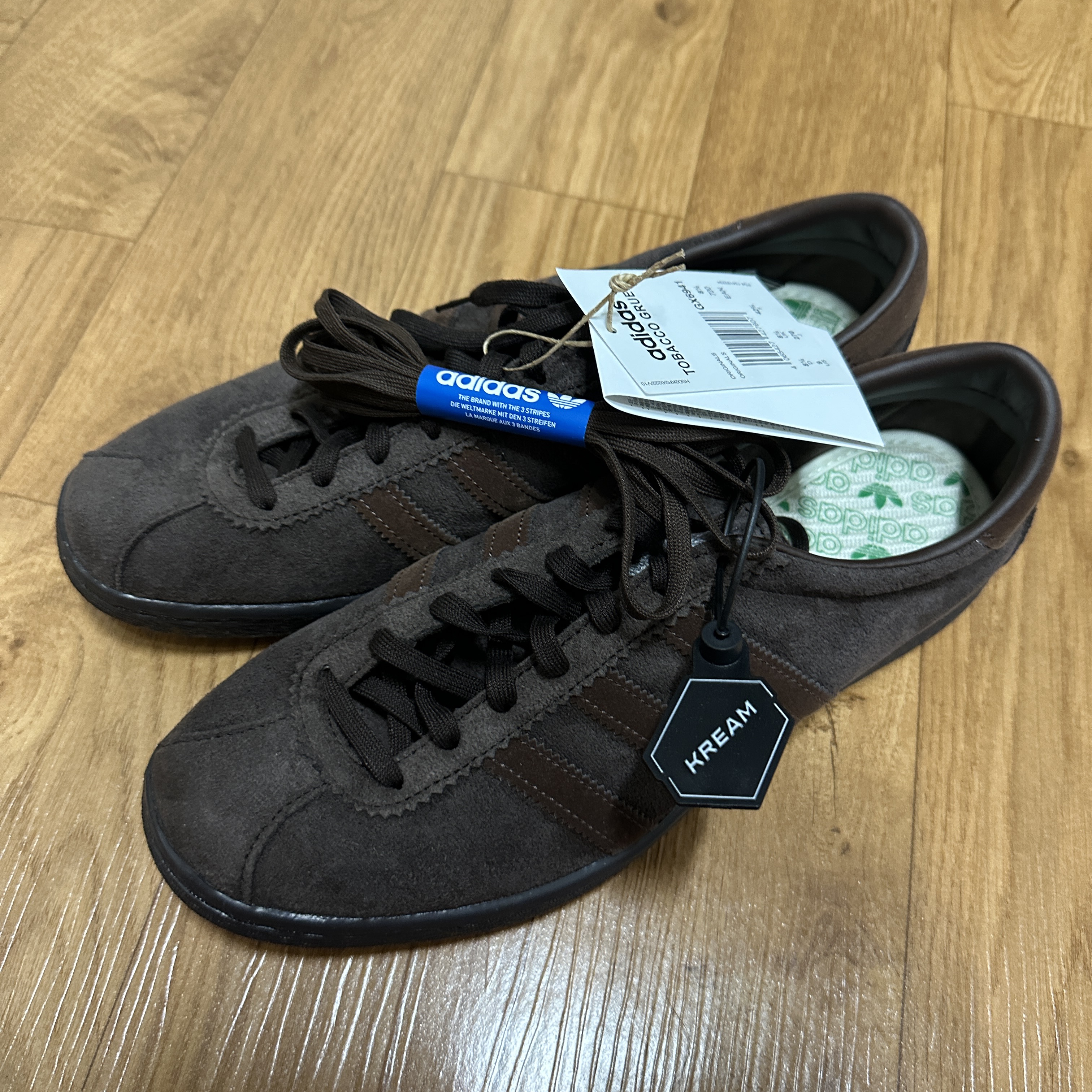Adidas Tobacco Gruen Dark Brown 착용 스타일