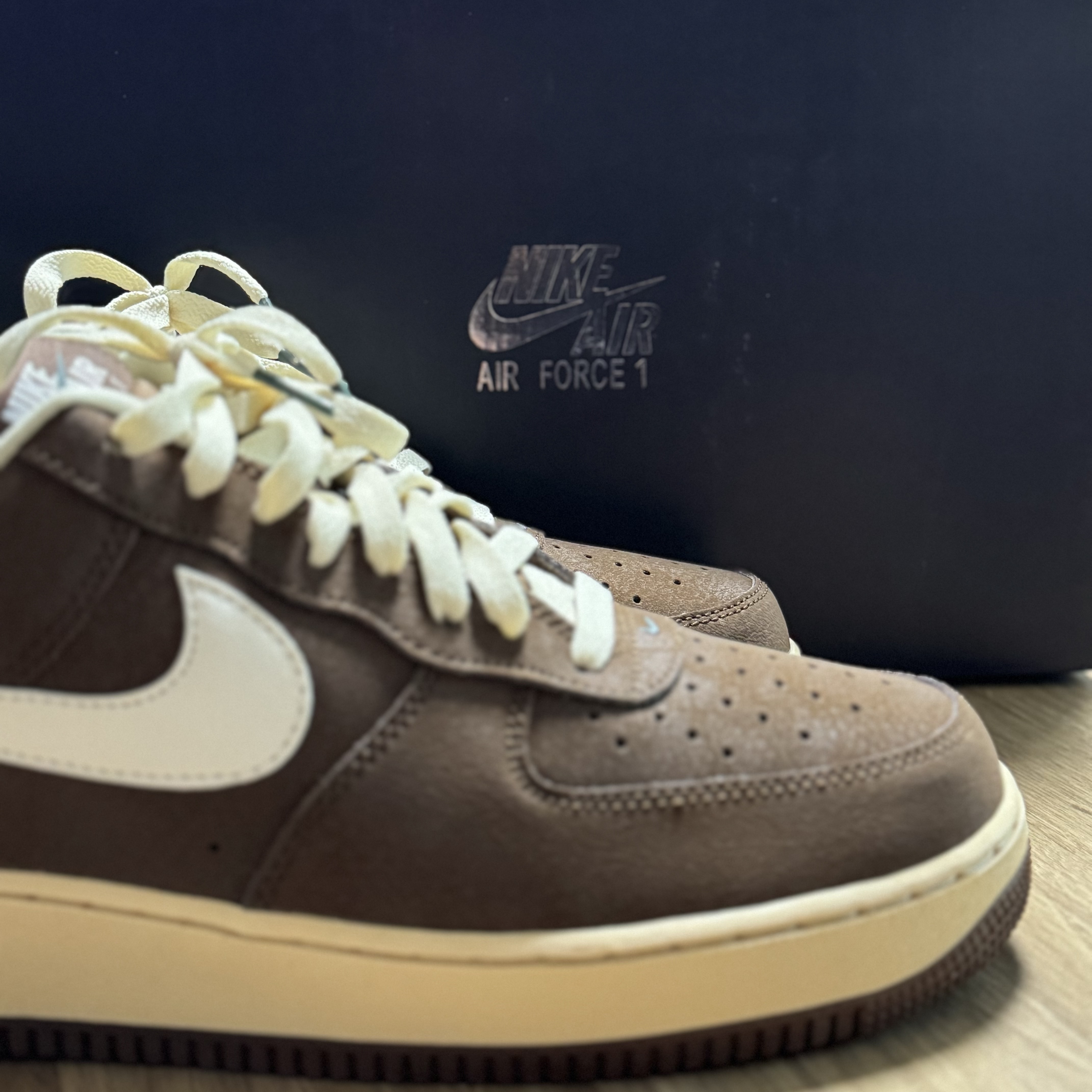 Nike Air Force 1 '07 Cacao Wow Coconut Milk 착용 스타일 - 1