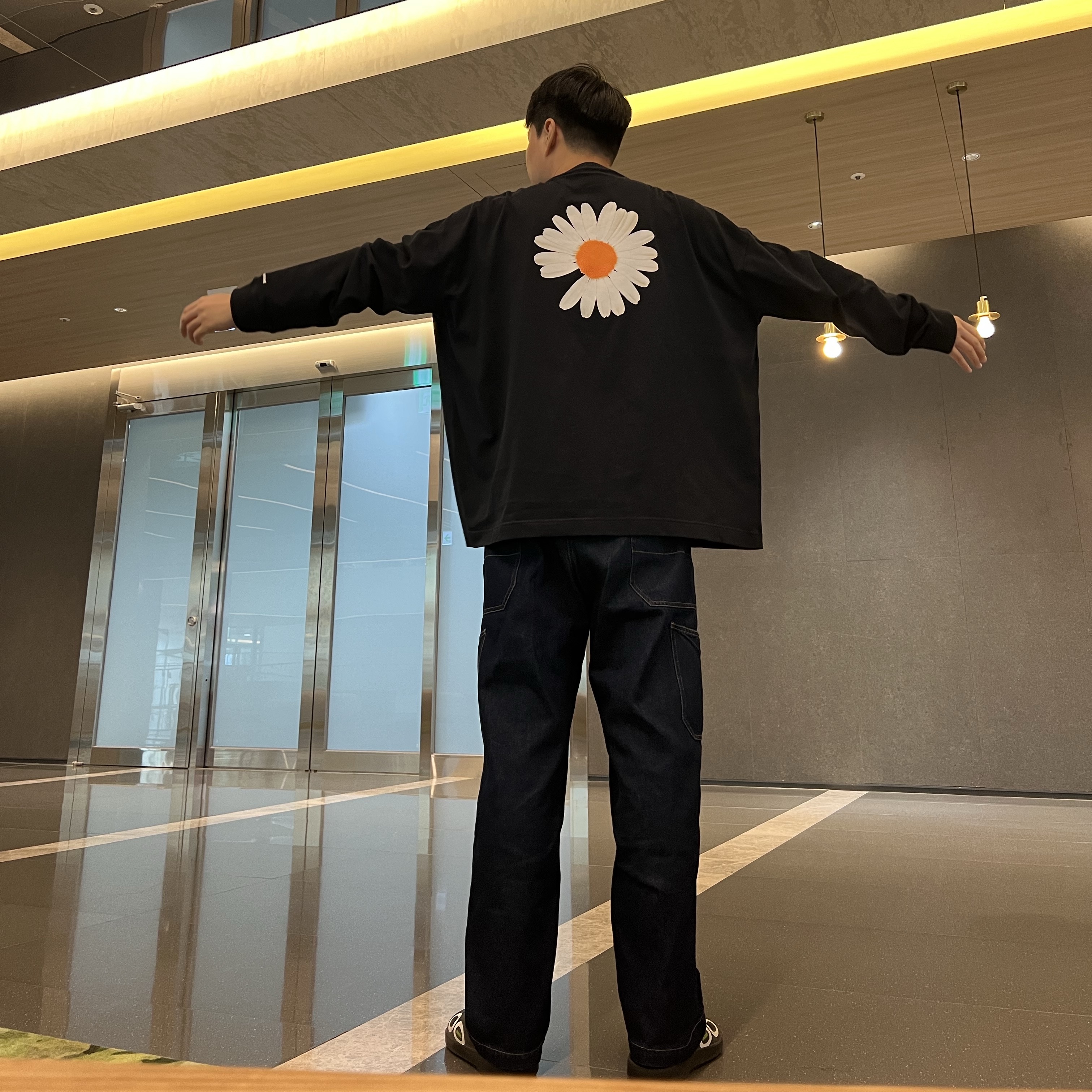 Nike x Peaceminusone LS T-Shirt Black (DR0098-010) 착용 스타일