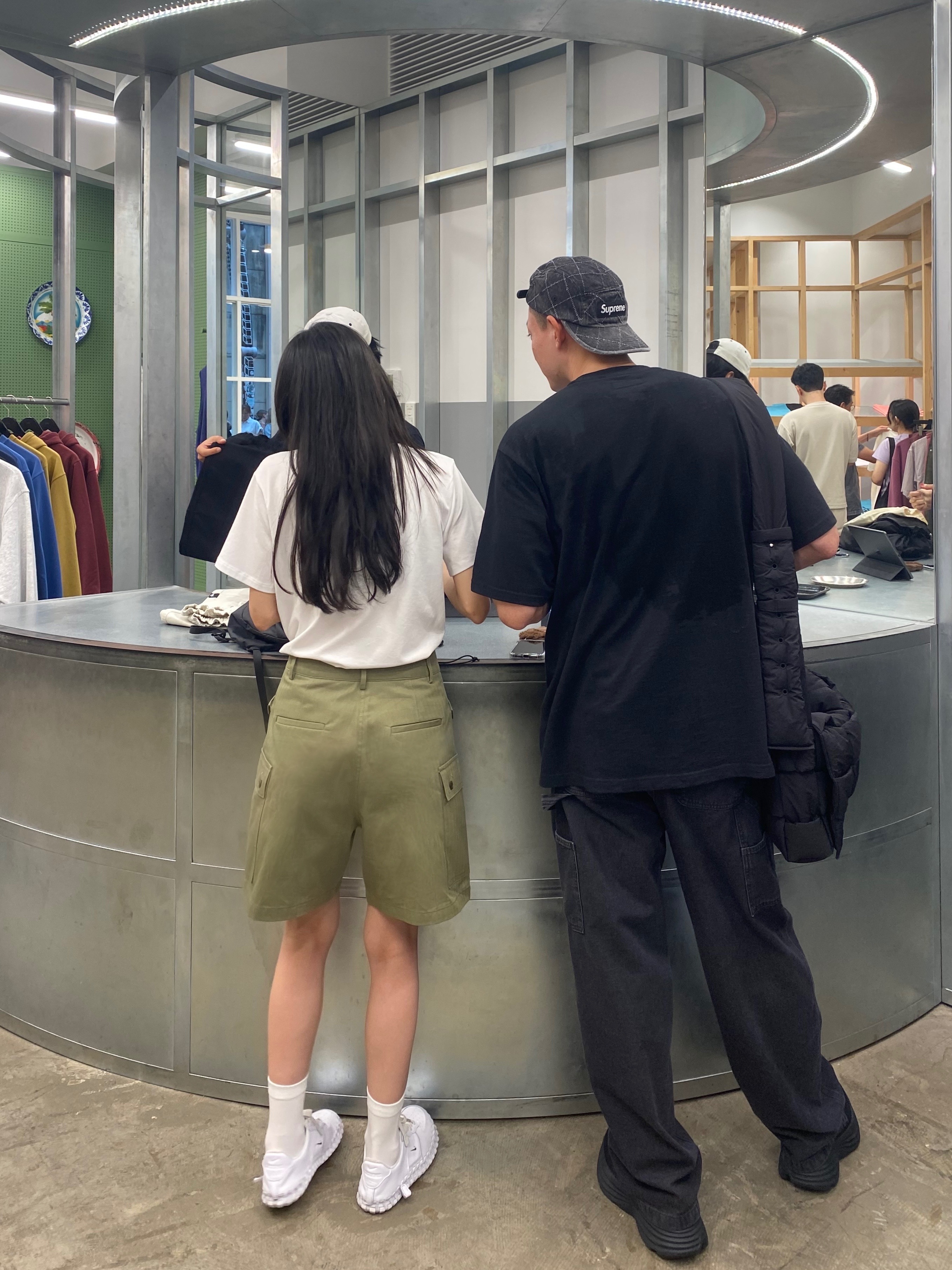 Nike x Jacquemus J Force 1 Low LX SP White, Hoka Bondi 8 Black - Wide 착용 스타일 - 1