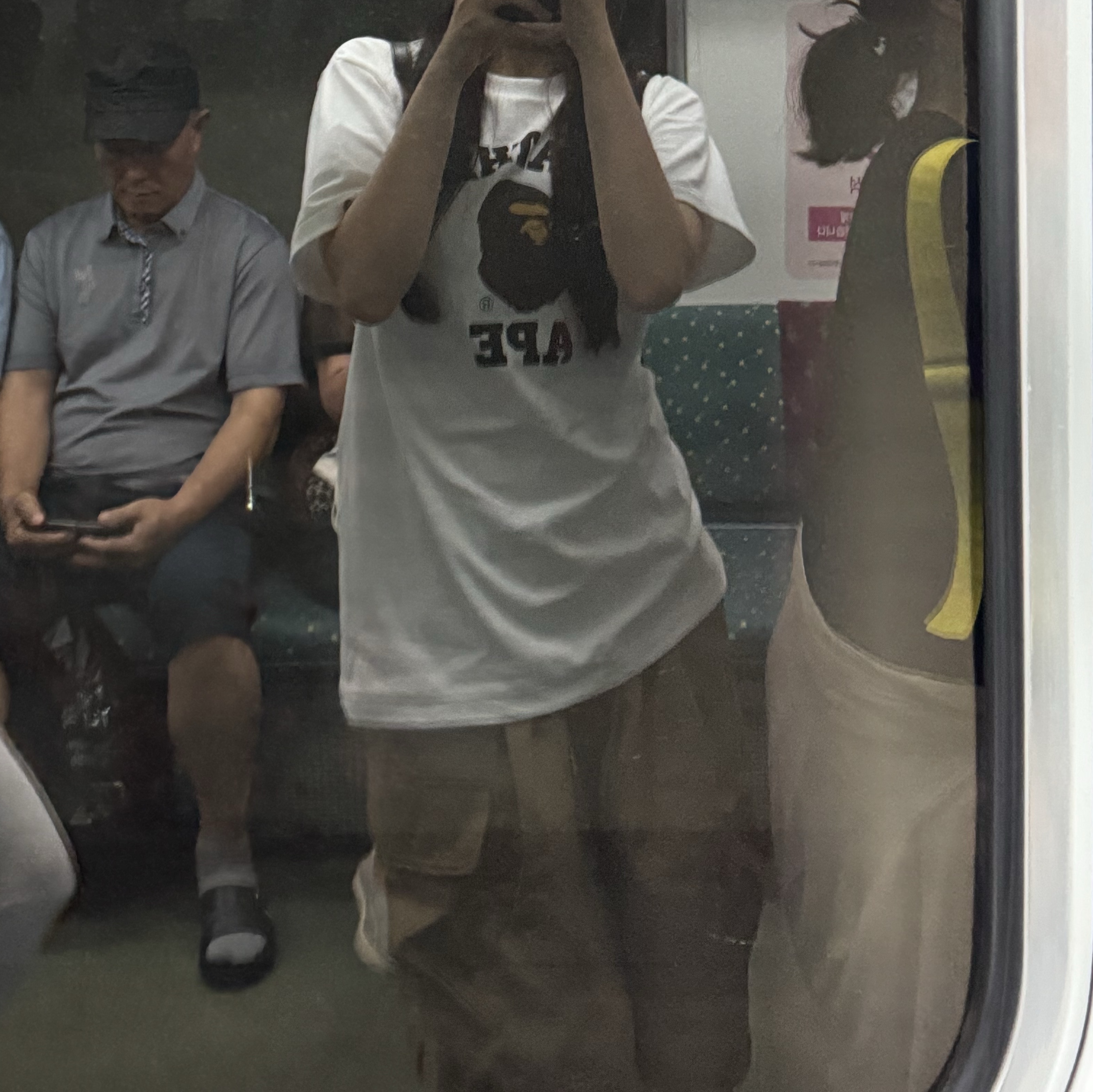 BAPE College T-Shirt White 착용 스타일