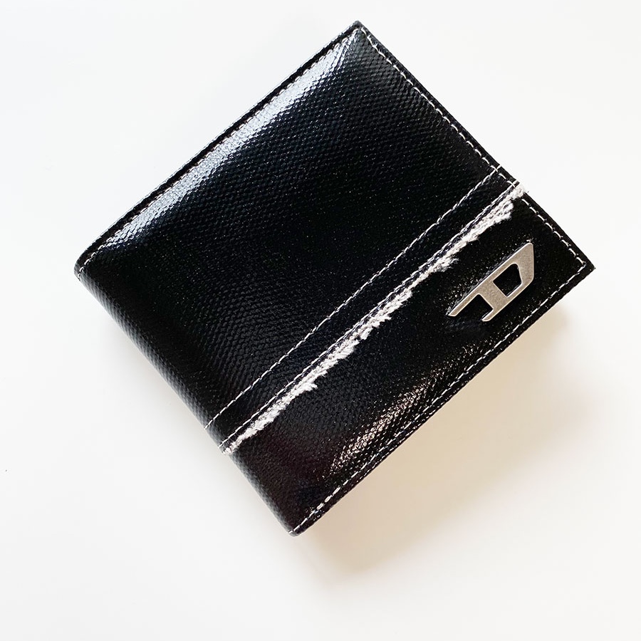 Diesel Hiresh-S Bi-Fold Wallet Black 착용 스타일