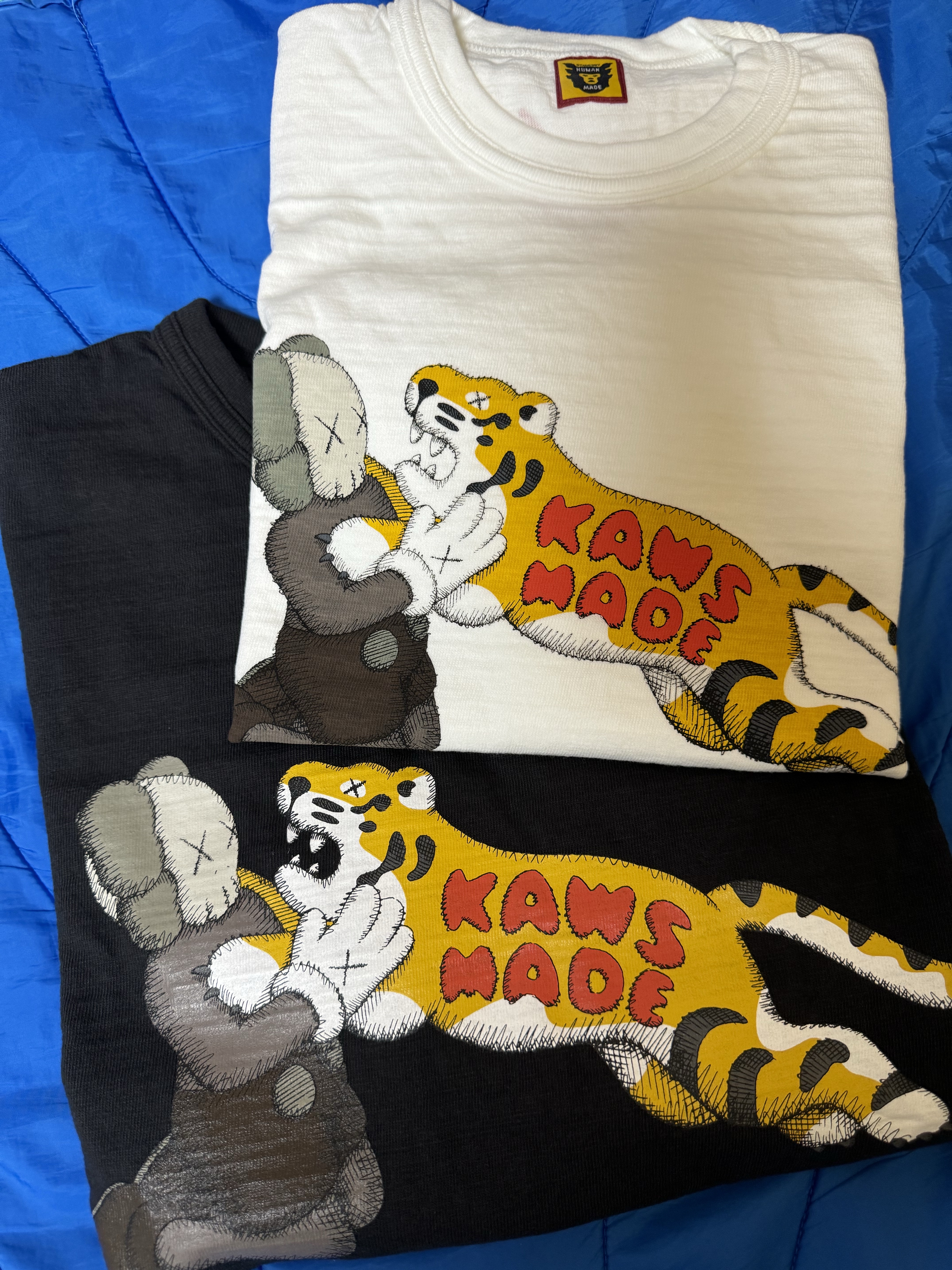 Human Made x Kaws Graphic T-Shirt #2 Black, Human Made x Kaws Graphic T-Shirt #2 White 착용 스타일