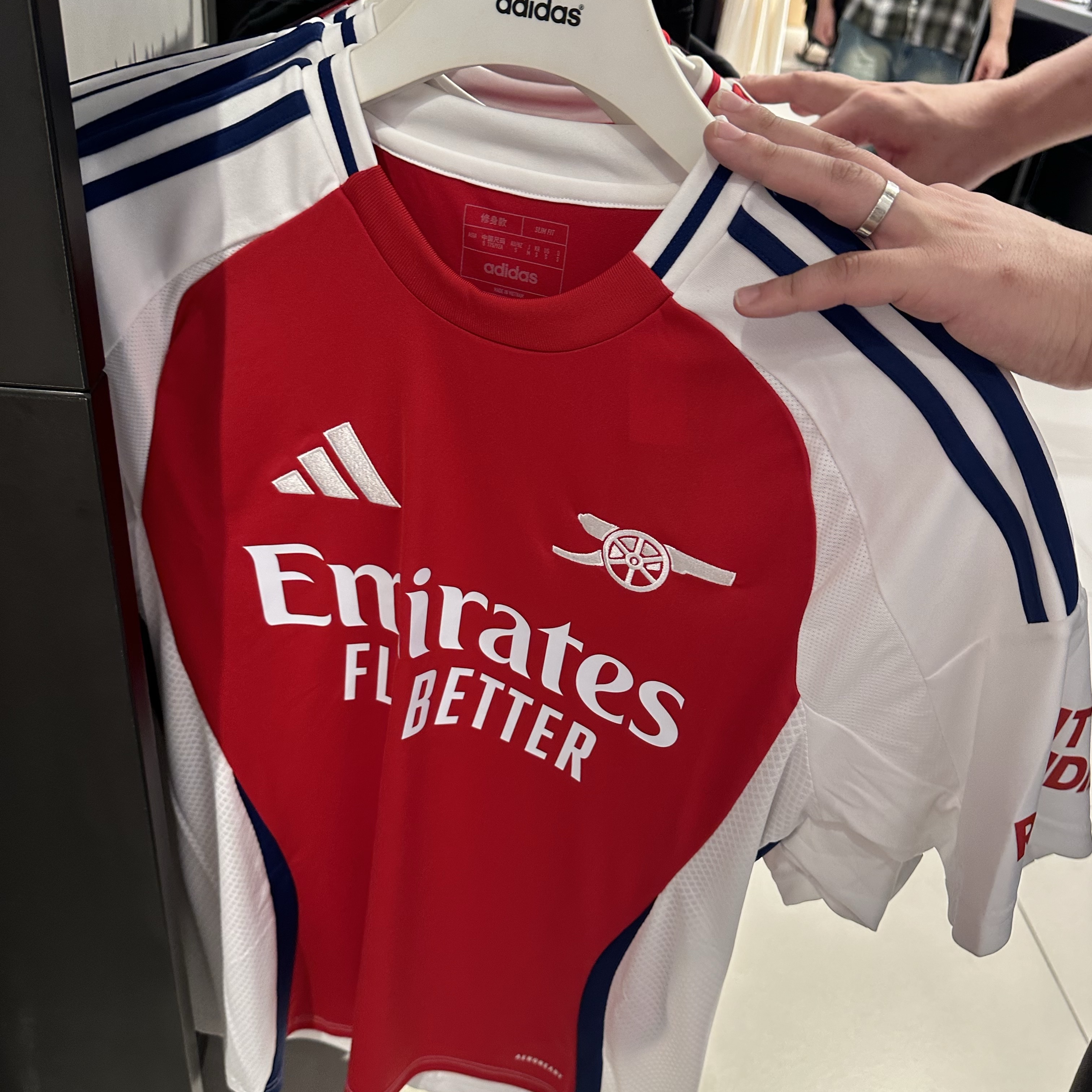 Adidas Arsenal 2024/25 Home Jersey Better Scarlet White - KR Sizing (Non Marking Ver.) 착용 스타일