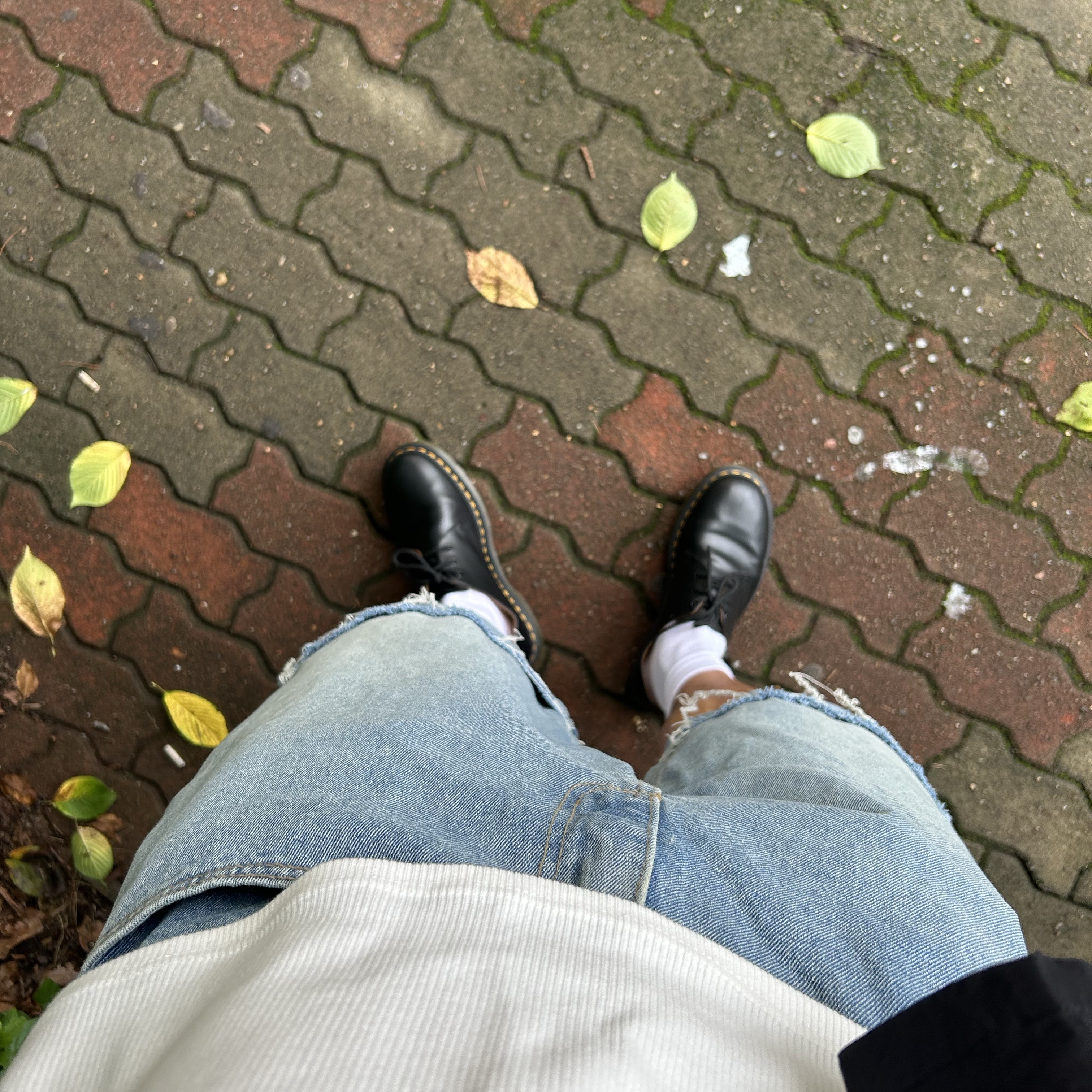 Dr. Martens 1461 Smooth Black 착용 스타일 - 2