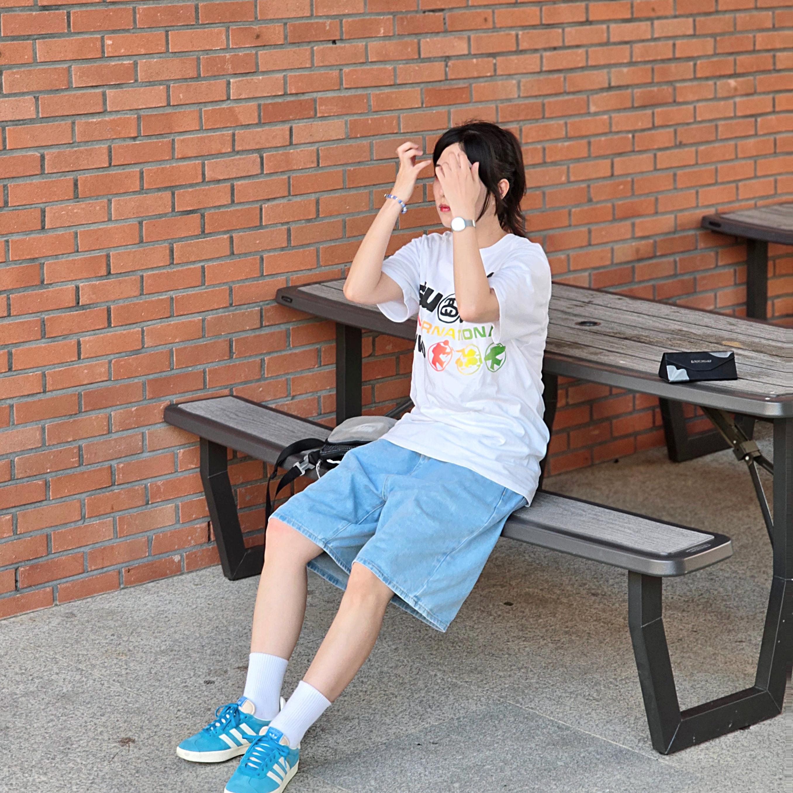 Stussy x Cactus Plant Flea Market International T-Shirt White, Adidas Gazelle Bold Aqua Off White 착용 스타일 - 1