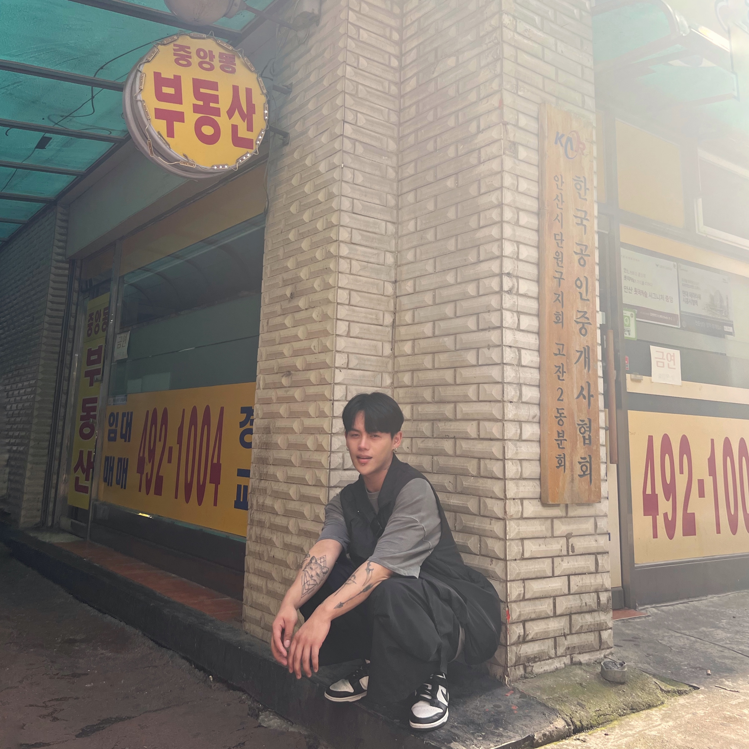 Nike Dunk Low Retro Black 착용 스타일 - 2