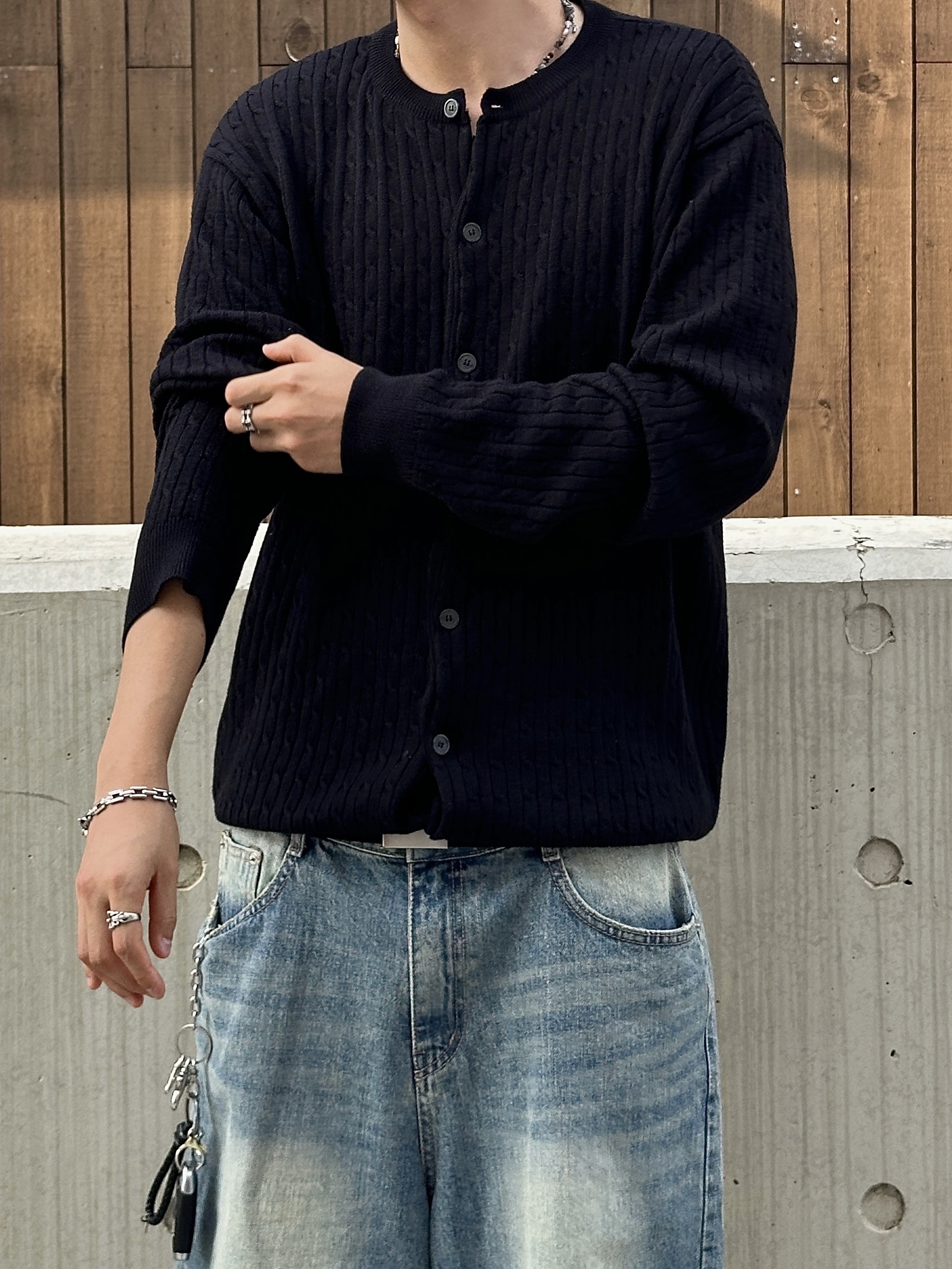 Maison Mihara Yasuhiro Blakey Puffer OG Sole Leather Low-top Sneakers White 착용 스타일 - 3