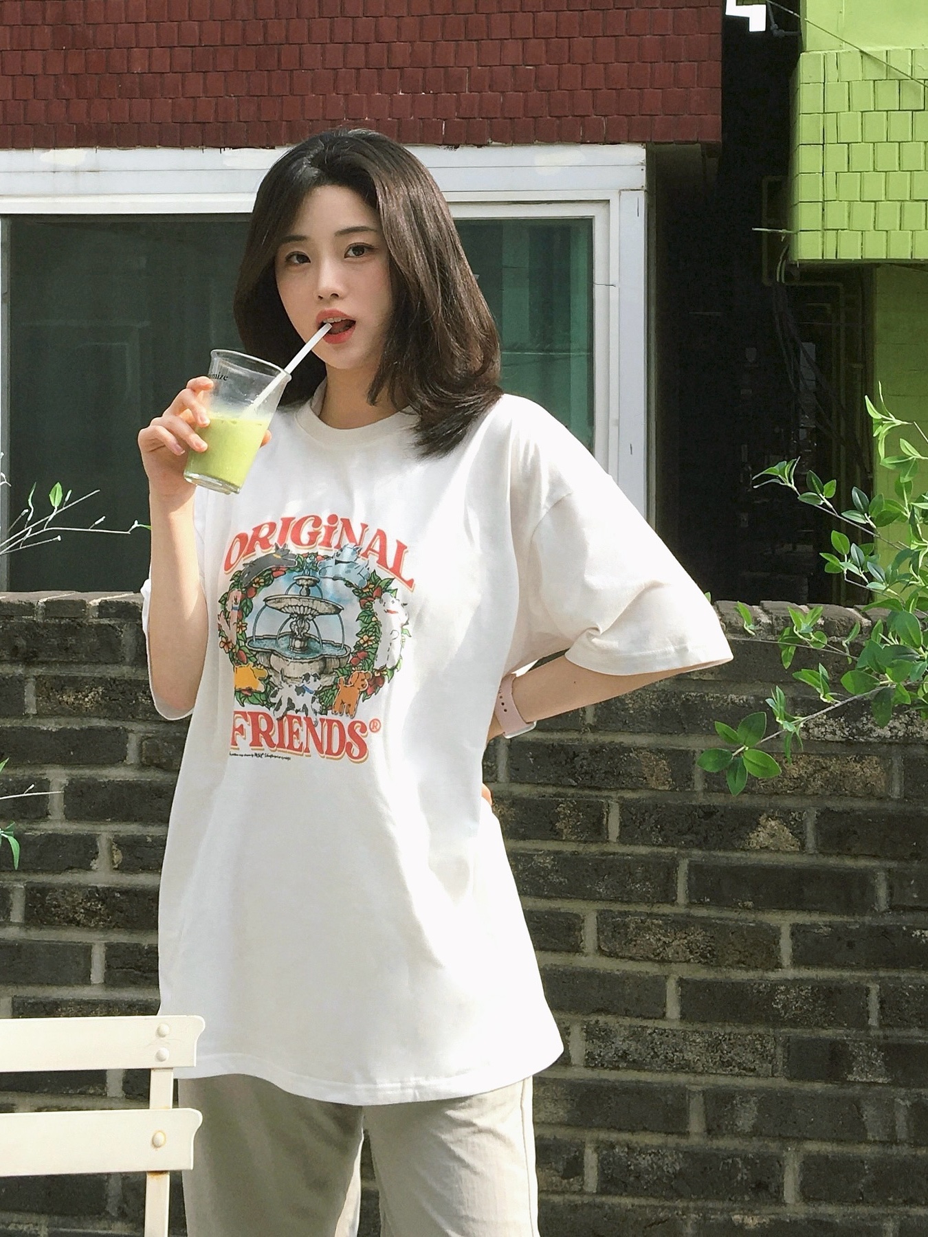 RDVZ Original Puppy Friends T-shirt White 착용 스타일 - 2