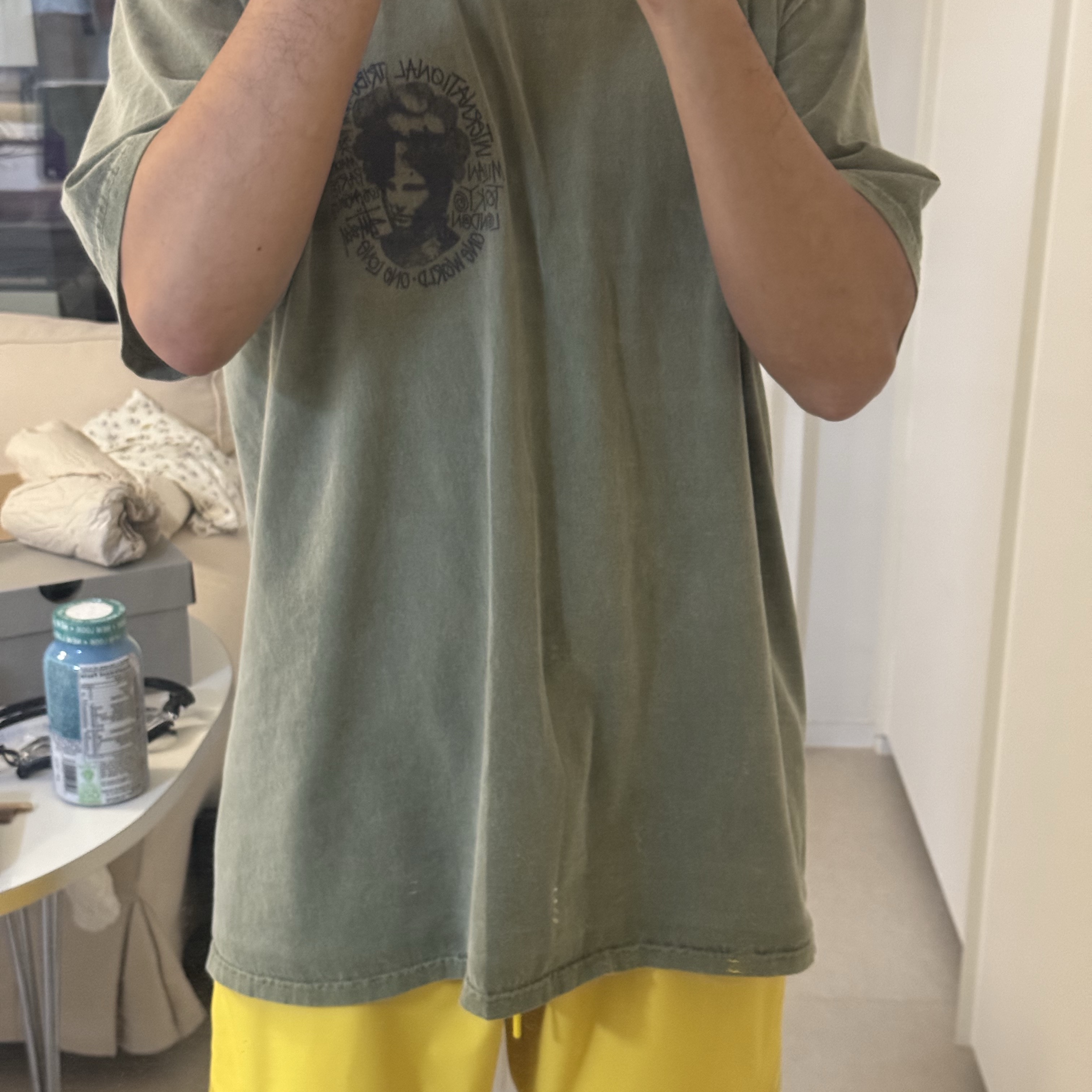 Nike x Drake Nocta x Kar L'Art De L'Automobile Apex Tech Pant Vivid Sulfur (FD2197-709), Nike x Drake Nocta Air Zoom Drive Summit White 착용 스타일 - 3