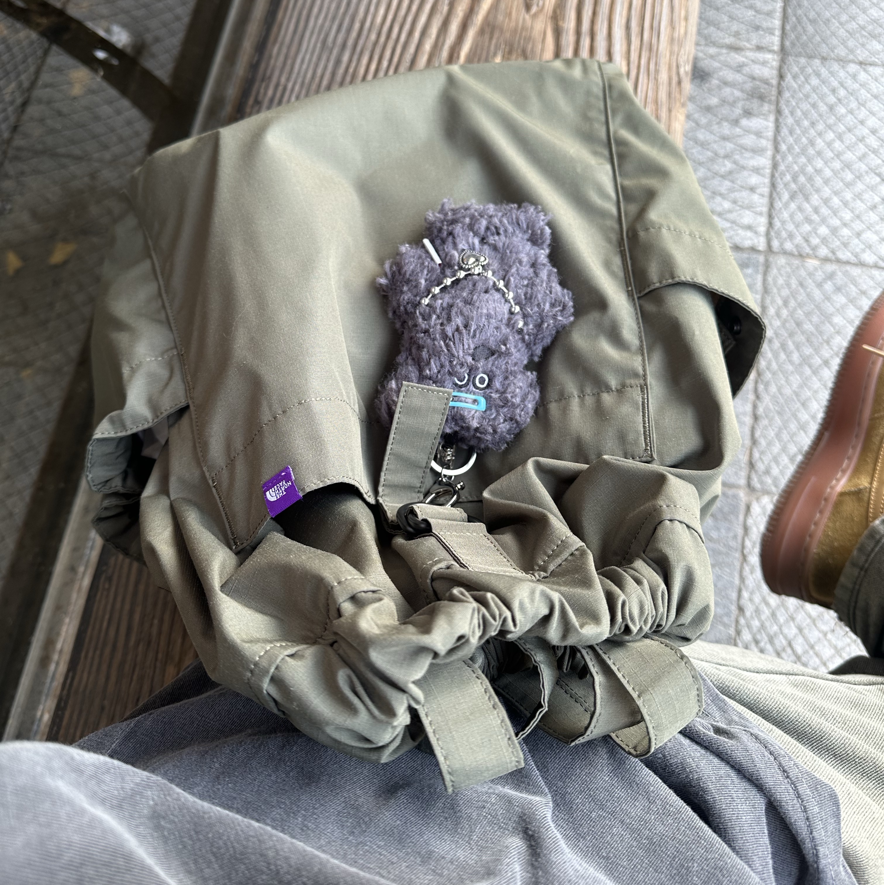 The North Face Purple Label Mountain Wind Day Pack Sage Green 착용 스타일
