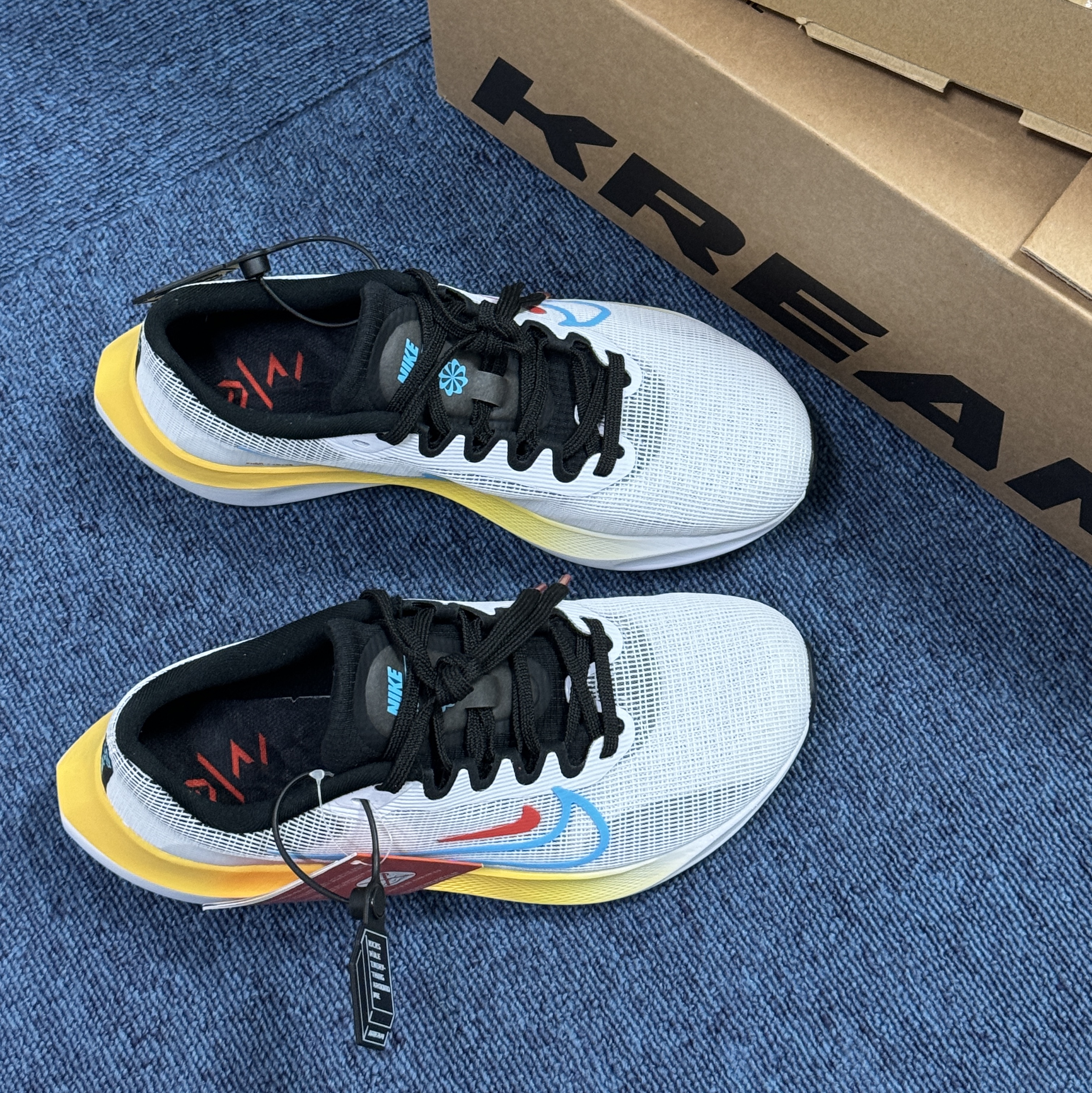 (W) Nike Zoom Fly 5 White Baltic Blue 착용 스타일