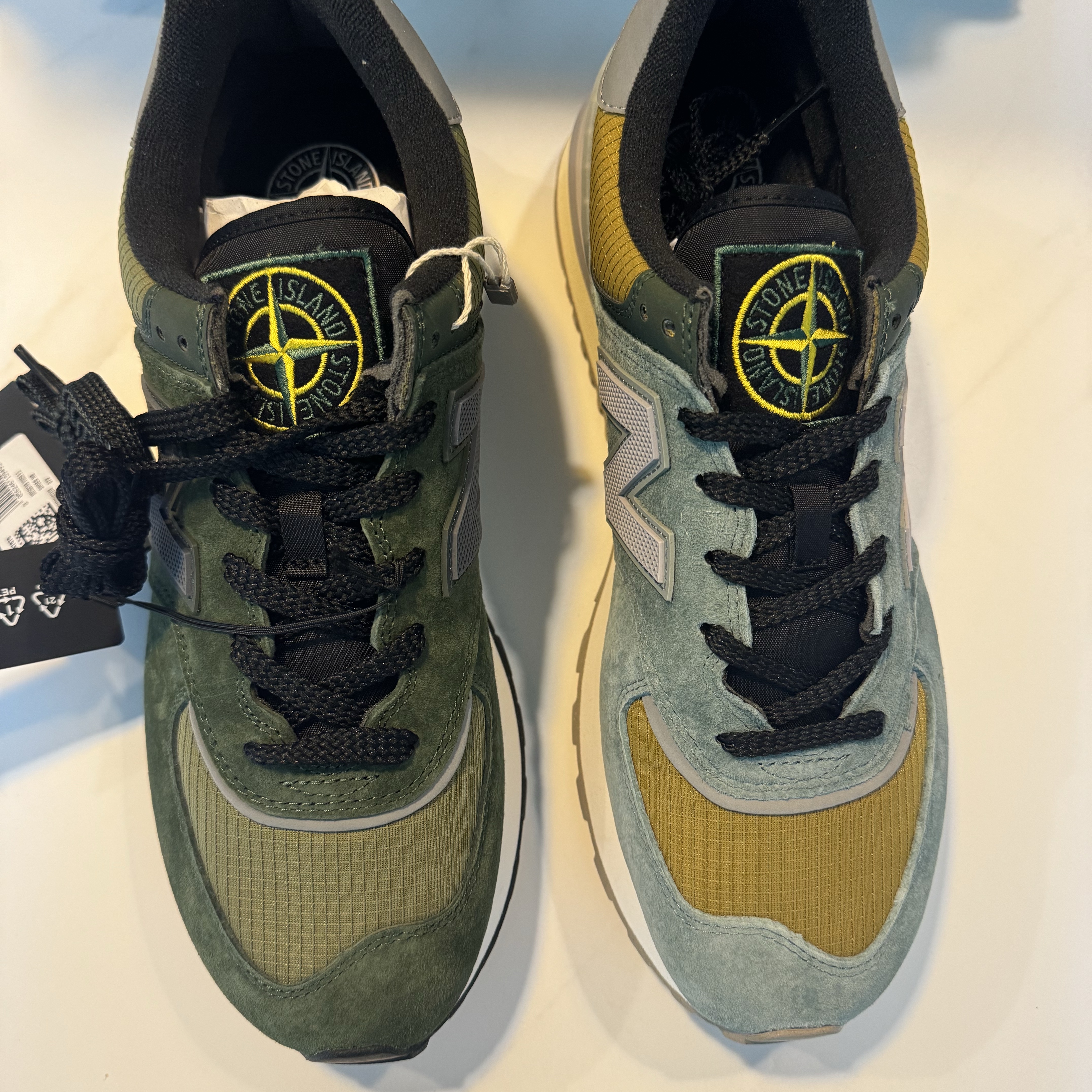New Balance x Stone Island 574 Legacy Dark Green, New Balance x Stone Island 574 Legacy Light Green 착용 스타일 - 7