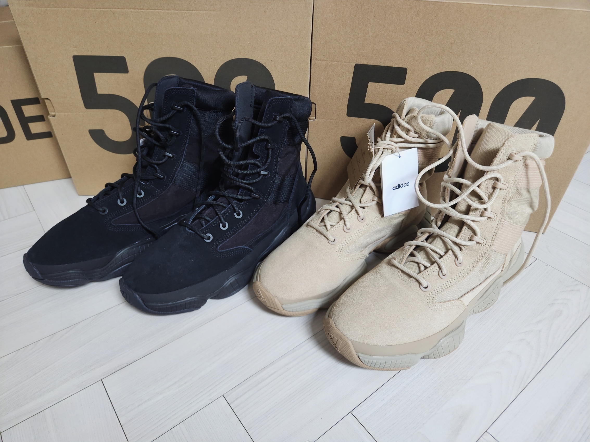 Adidas Yeezy 500 High Tactical Utility Sand 착용 스타일 - 2