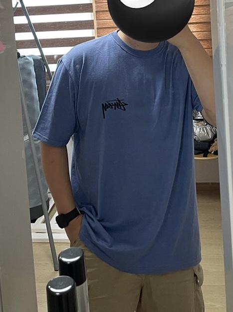 Stussy Cherries T-Shirt Storm 착용 스타일 - 1