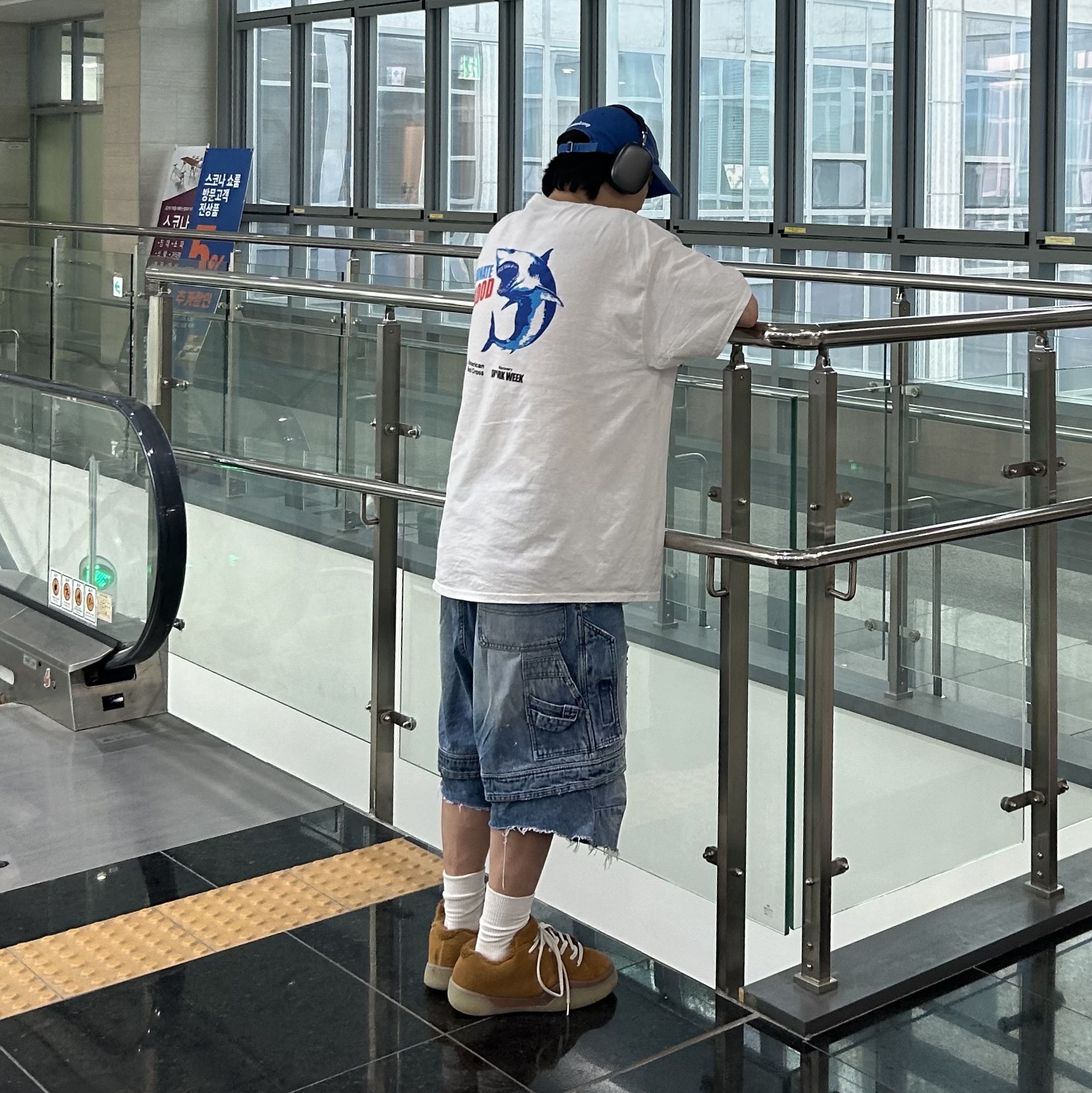 ERL Vamp Skate Shoe Natural Brown, Farfromwhat Far Layered Work Shorts Pants Blue 착용 스타일 - 1