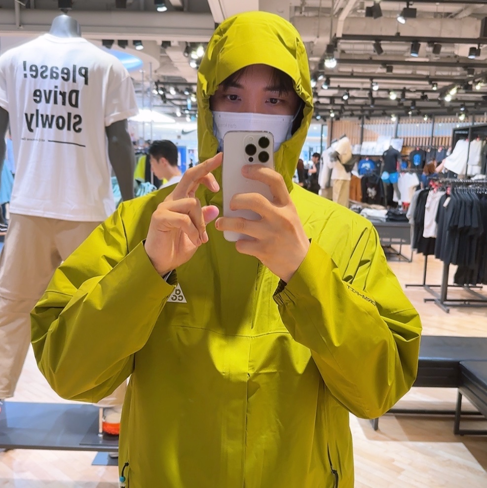 Nike ACG Storm-Fit ADV Cascade Rains Full Zip Jacket Light Photo Blue Summit White - Asia 착용 스타일 - 2