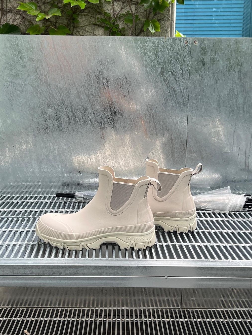 Tretorn Garpa Rubber Boots Cream 착용 스타일 - 4