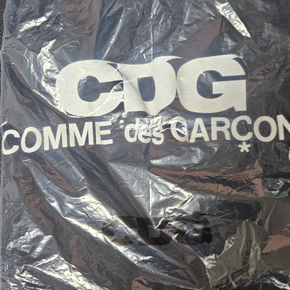 CDG Backprint Logo T-Shirt Black 착용 스타일