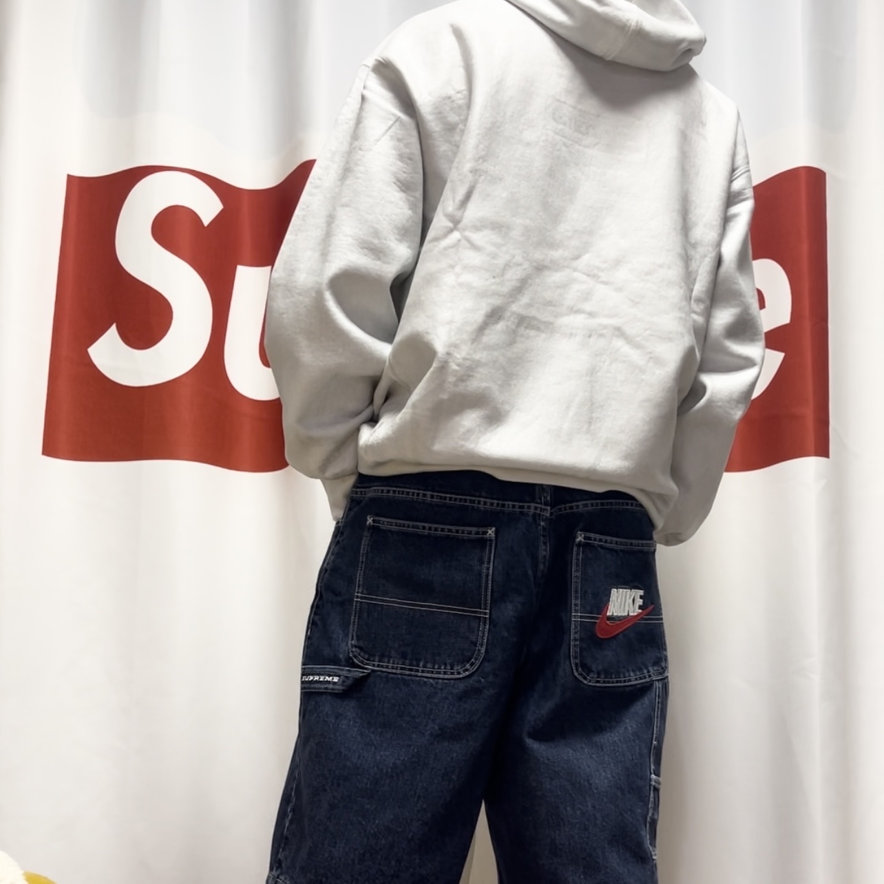 Supreme x MM6 Maison Margiela Foil Box Logo Hooded Sweatshirt White - 24SS, Supreme x Nike Denim Short Indigo - 24SS 착용 스타일