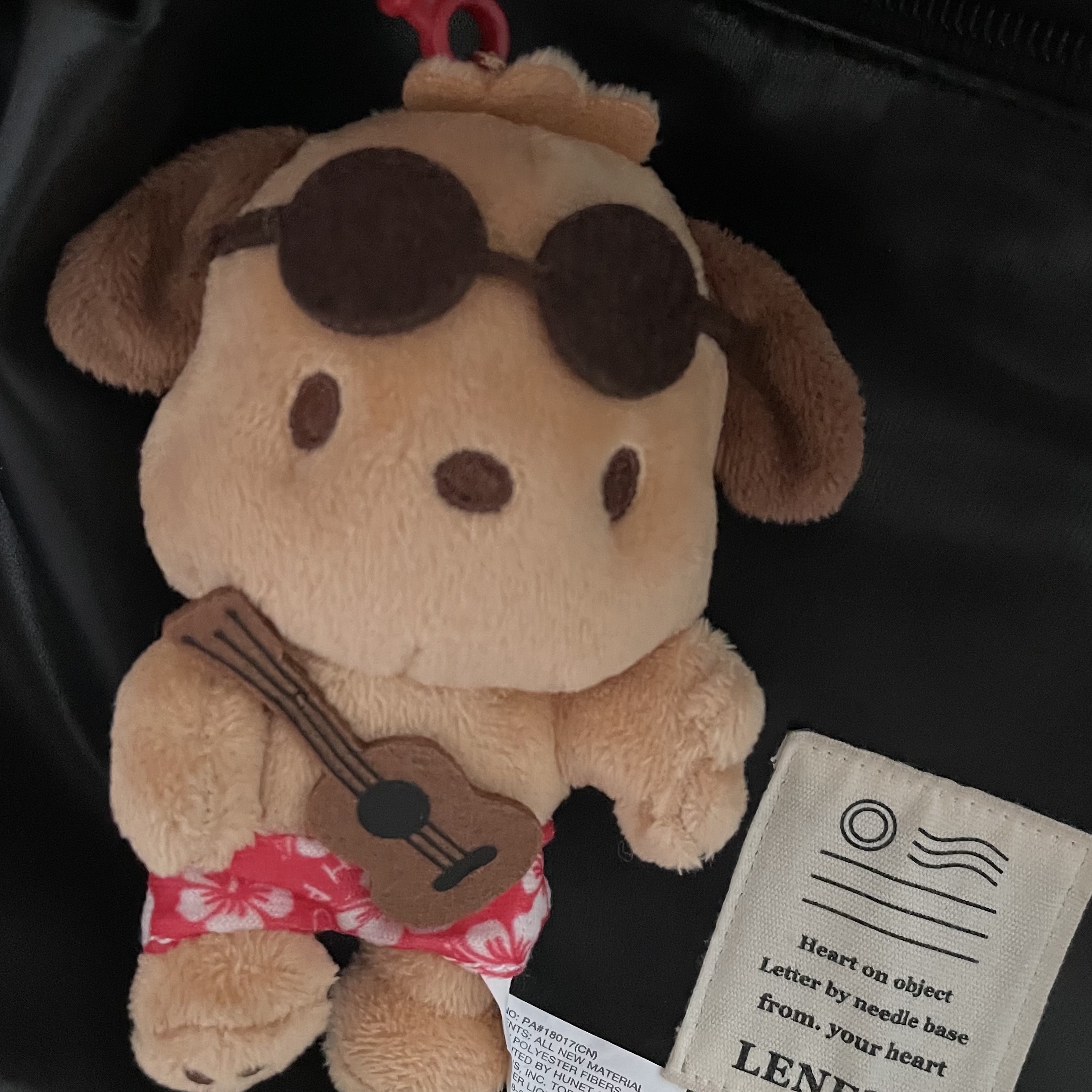 Sanrio Pochacco Plush 4" Strap Ukulele 착용 스타일