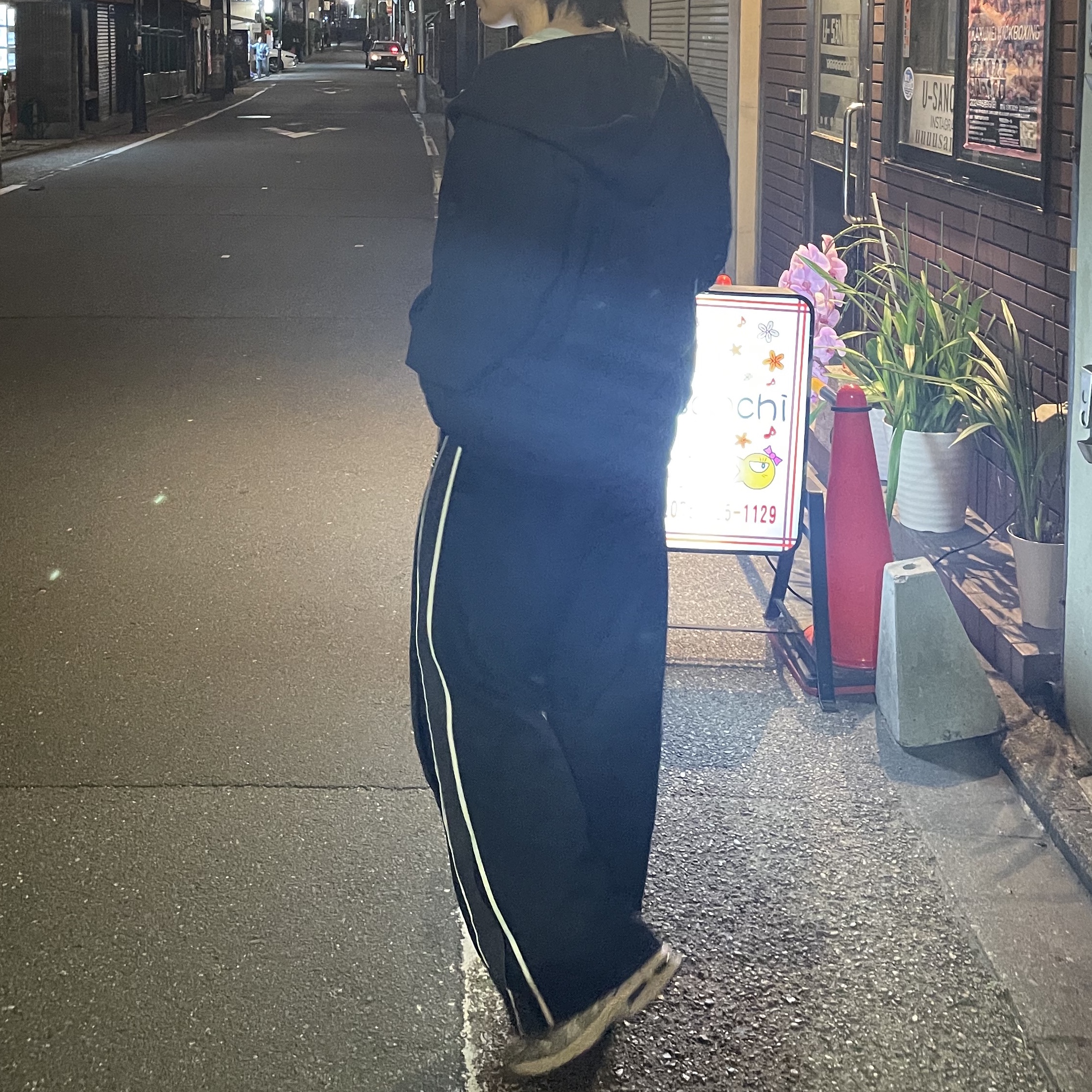 Polyteru 1011 Nylon Track Pants Sport Black, Asics Gel-1090 Piedmont Grey 착용 스타일