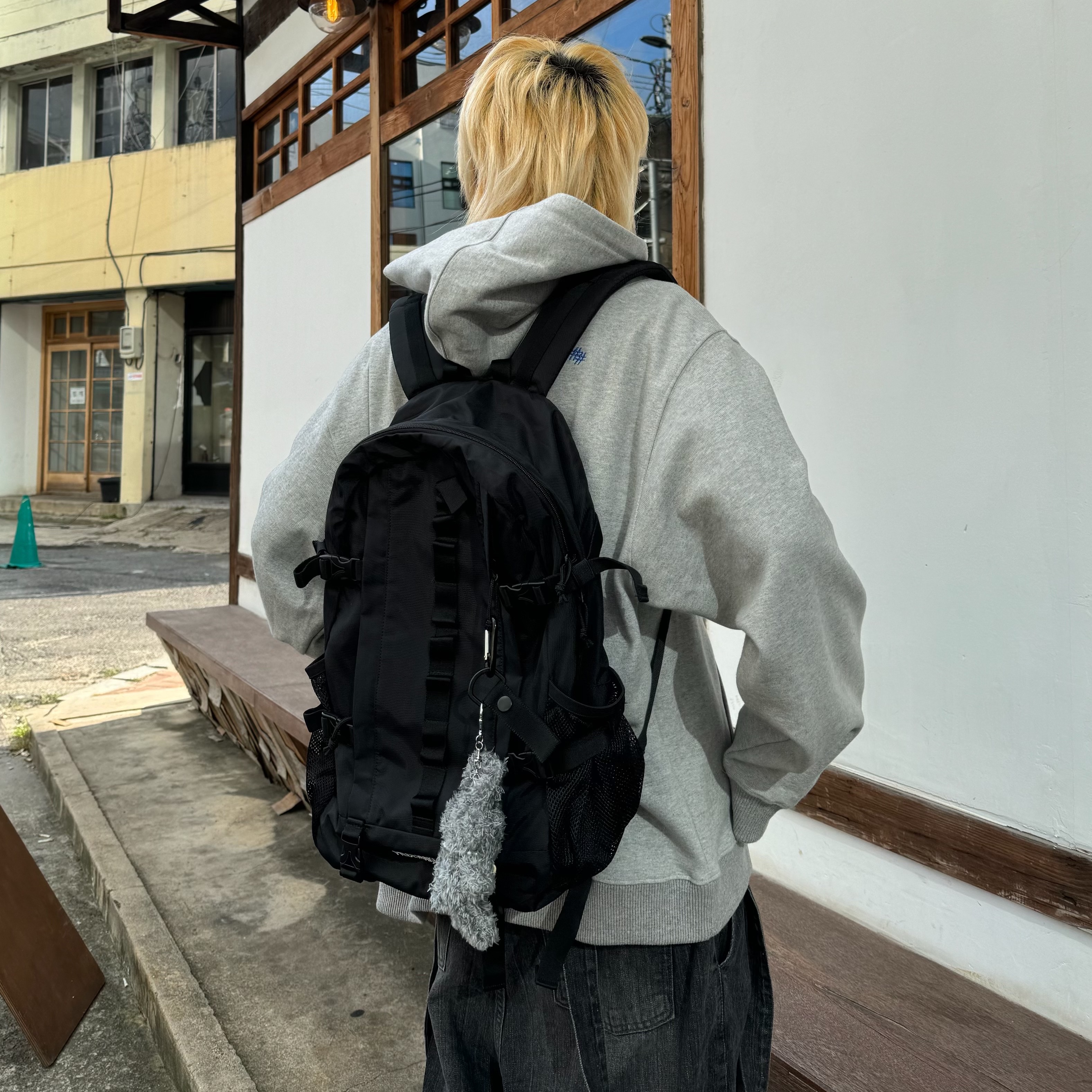 Balenciaga Track Sneakers White Orange 2019 착용 스타일 - 4