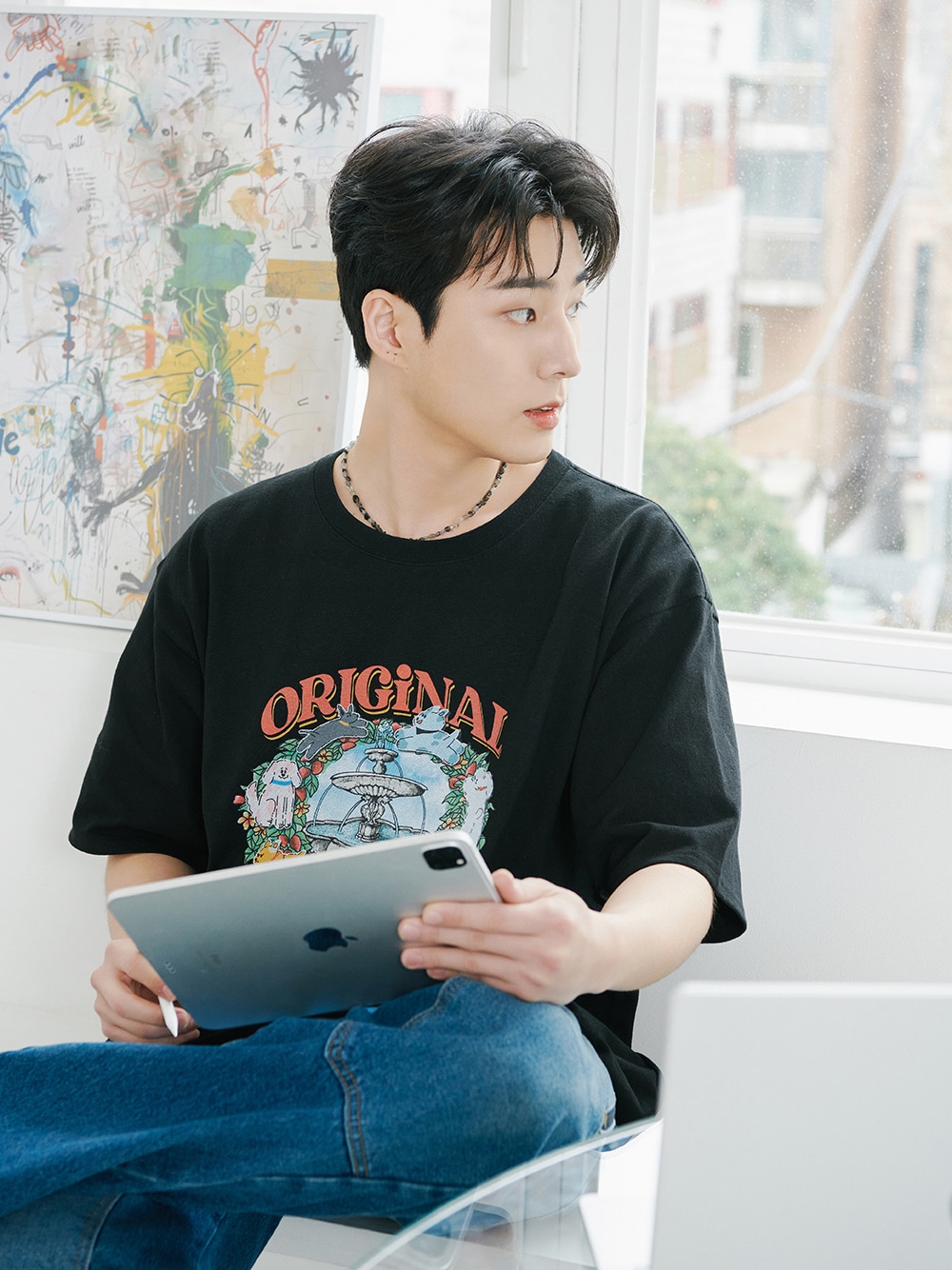 RDVZ Original Puppy Friends T-shirt Black 착용 스타일 - 1