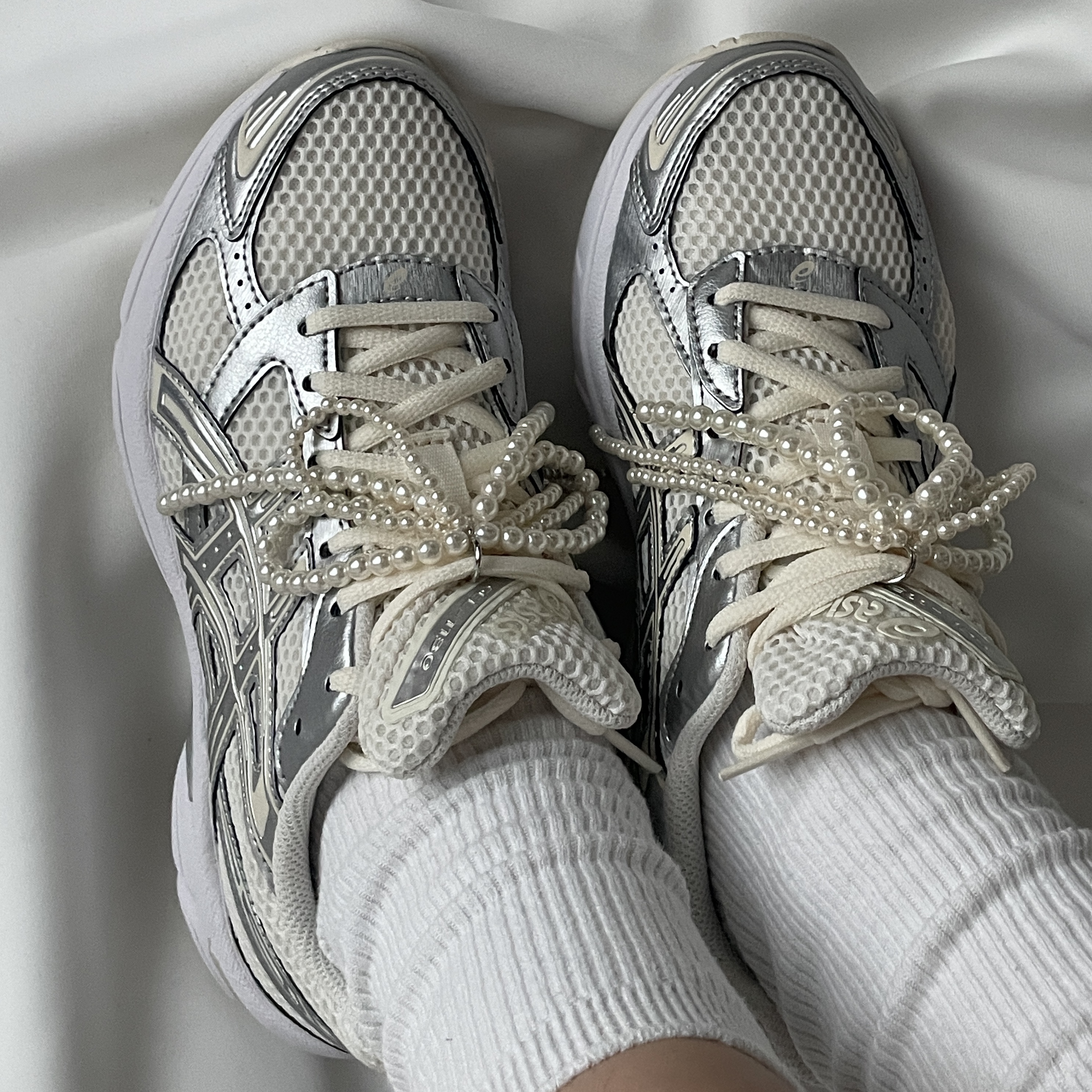 (W) Asics Gel-1130 Cream Pure Silver 착용 스타일 - 2