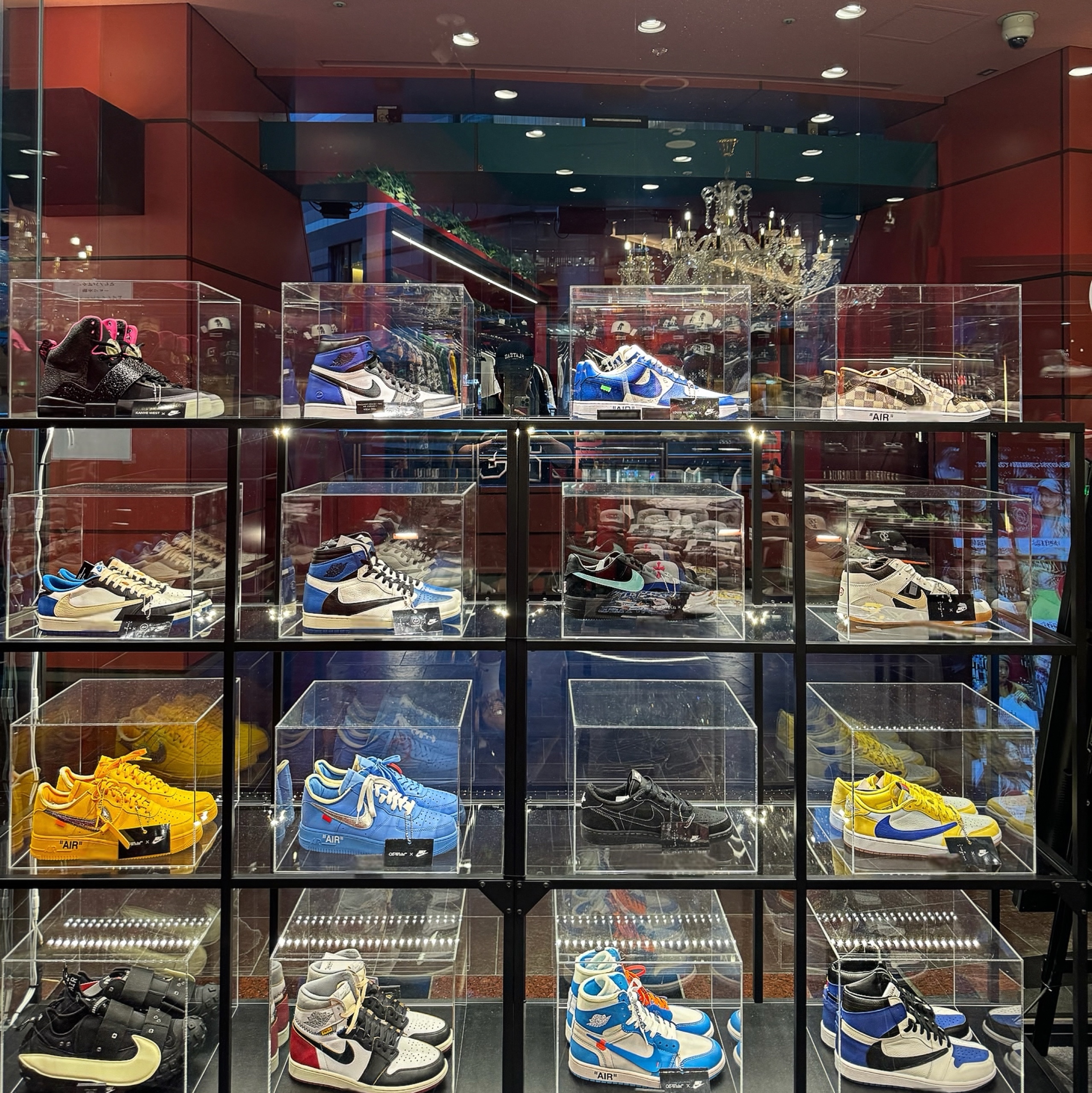 (W) Jordan 1 x Travis Scott Retro Low OG SP Canary, Jordan 1 x Travis Scott x Fragment Retro Low OG SP Military Blue 착용 스타일