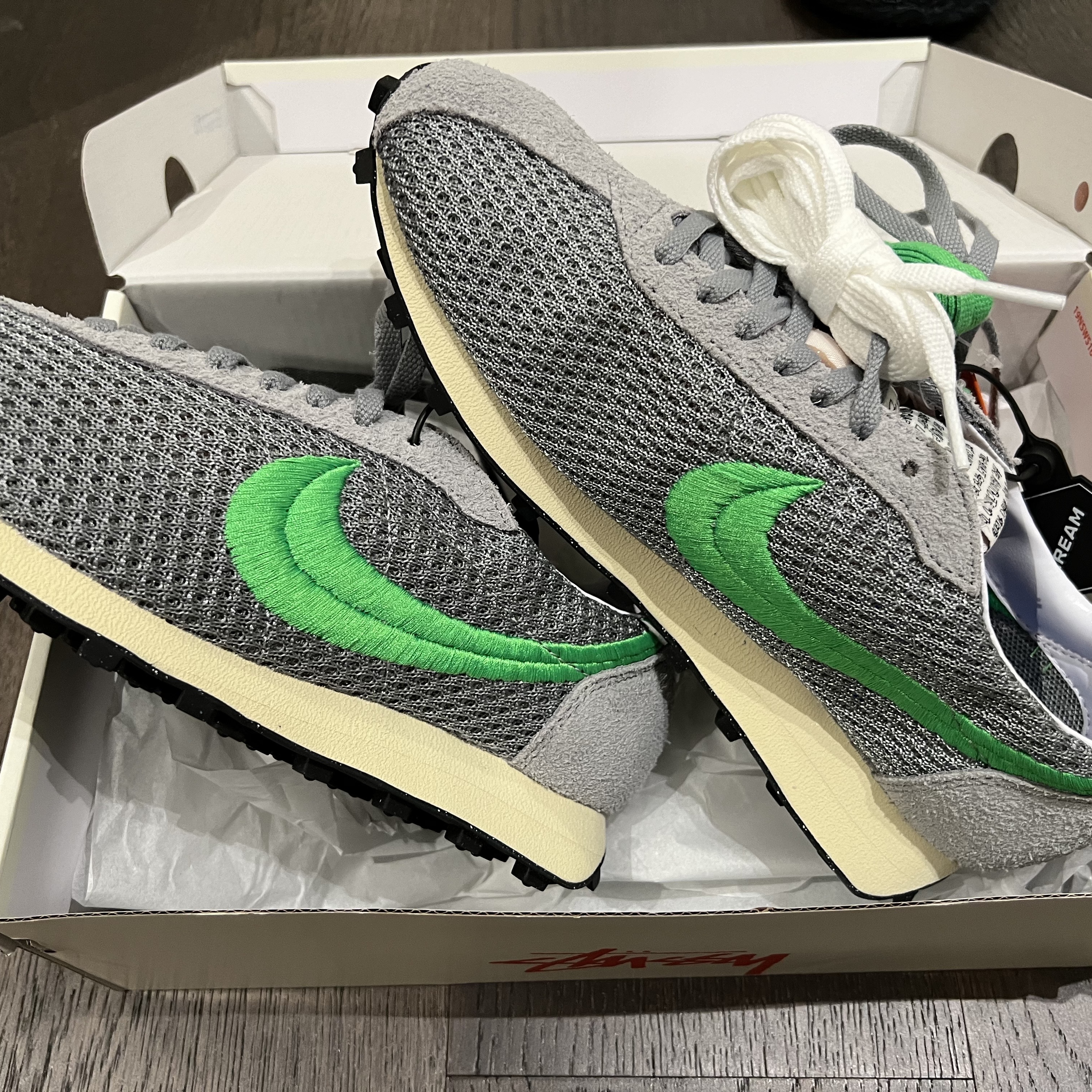 Nike x Stussy LD-1000 SP Particle Gray Green Fossil 착용 스타일