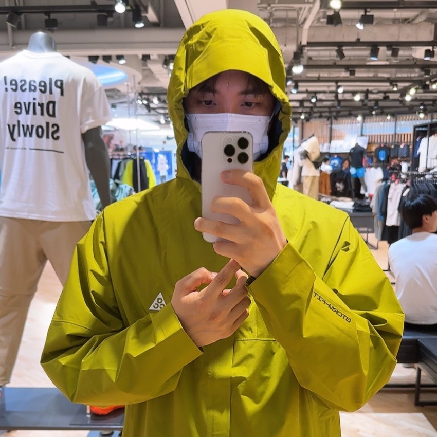 Nike ACG Storm-Fit ADV Cascade Rains Full Zip Jacket Light Photo Blue Summit White - Asia 착용 스타일 - 3
