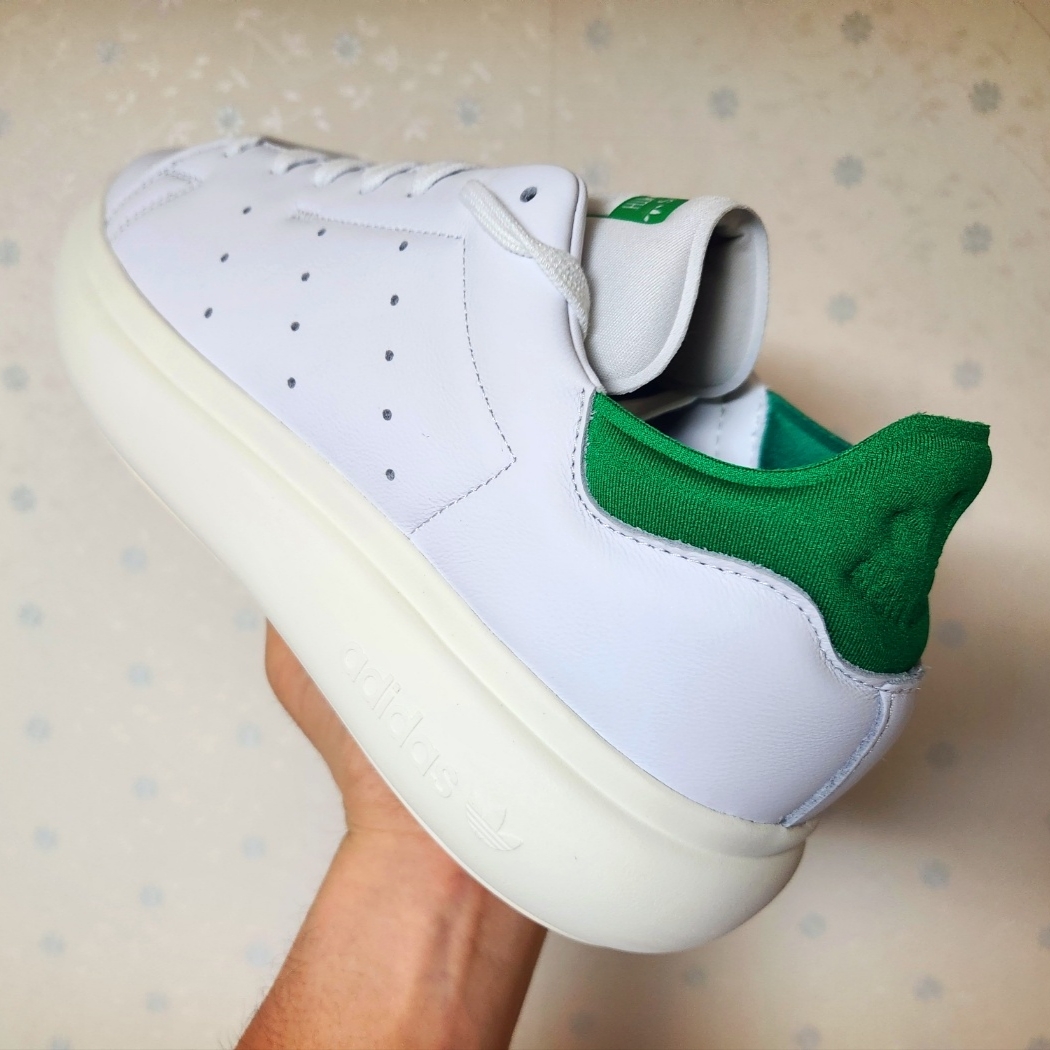 (W) Adidas Stan Smith PF Green Cloud White 착용 스타일 - 2
