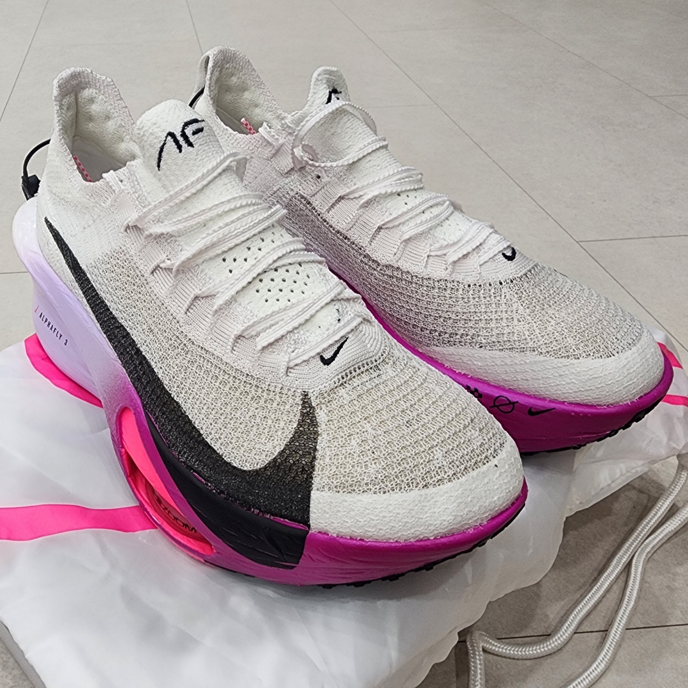 Nike Air Zoom Alphafly Next% 3 Hyper Pink 착용 스타일