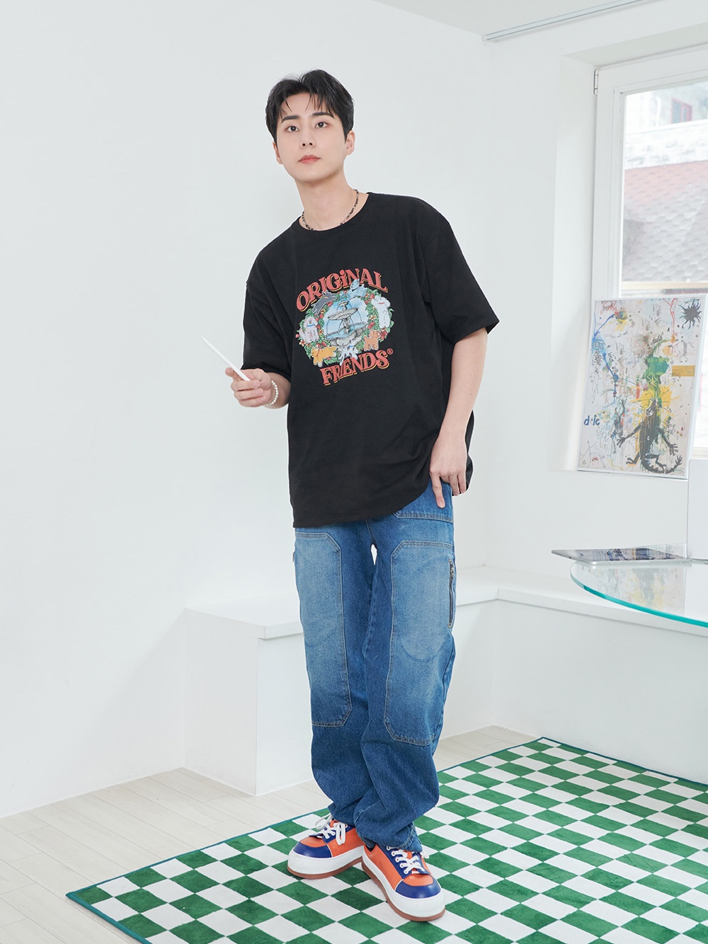 RDVZ Original Puppy Friends T-shirt Black 착용 스타일 - 2