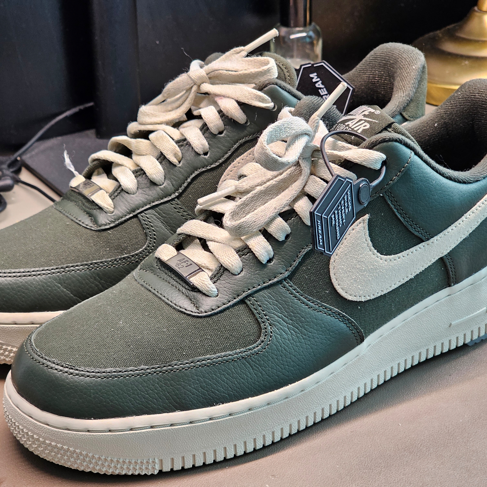 Nike Air Force 1 '07 LX Sequoia 착용 스타일