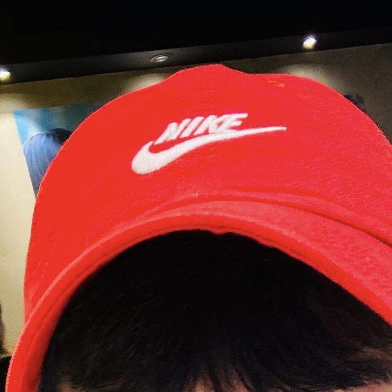 Nike Heritage 86 Futura Washed Cap University Red 착용 스타일