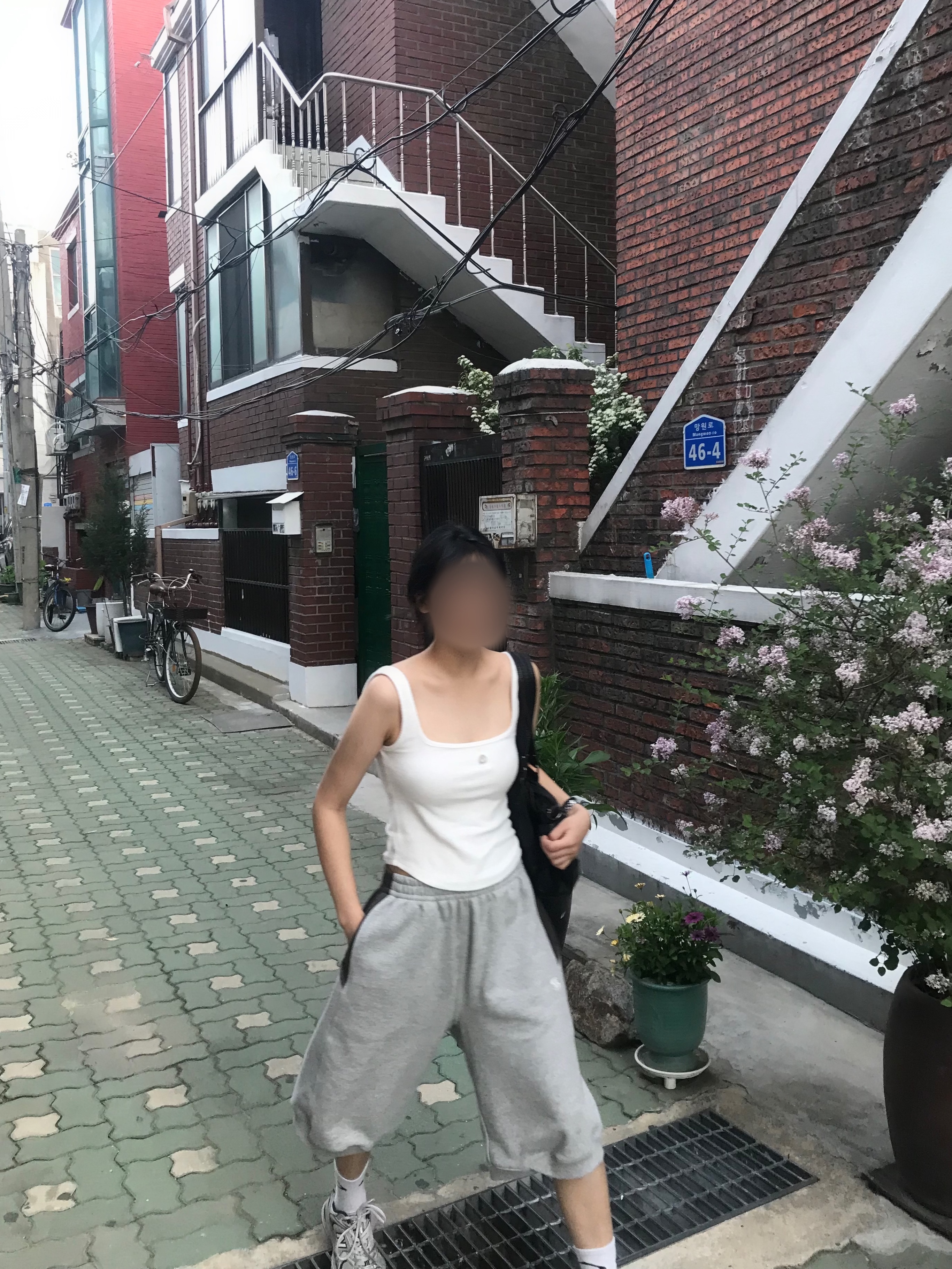 Sansan Gear Sweat Shorts Melange Grey - 24SS 착용 스타일 - 3