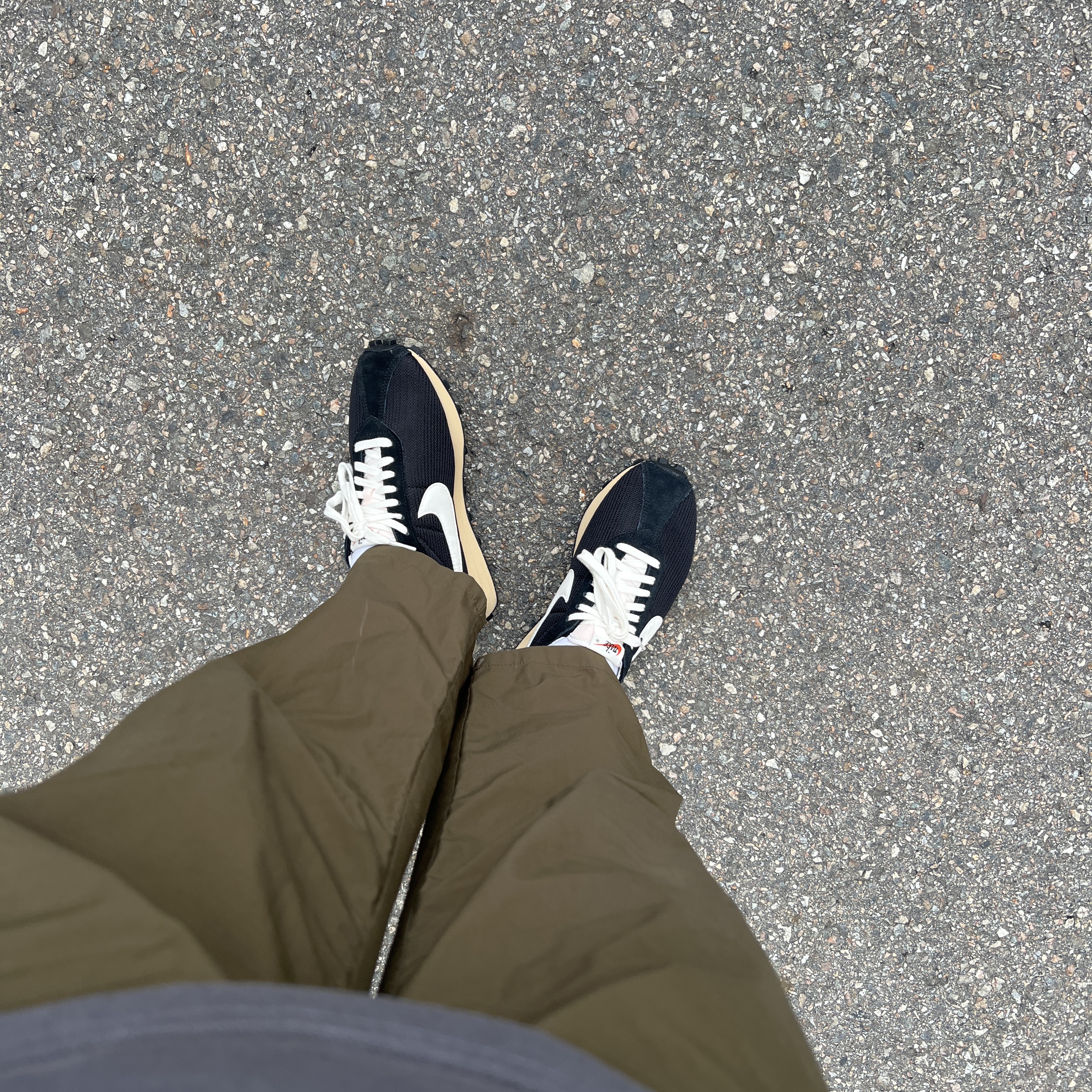 Nike LD-1000 SP Black and Sail 착용 스타일 - 1