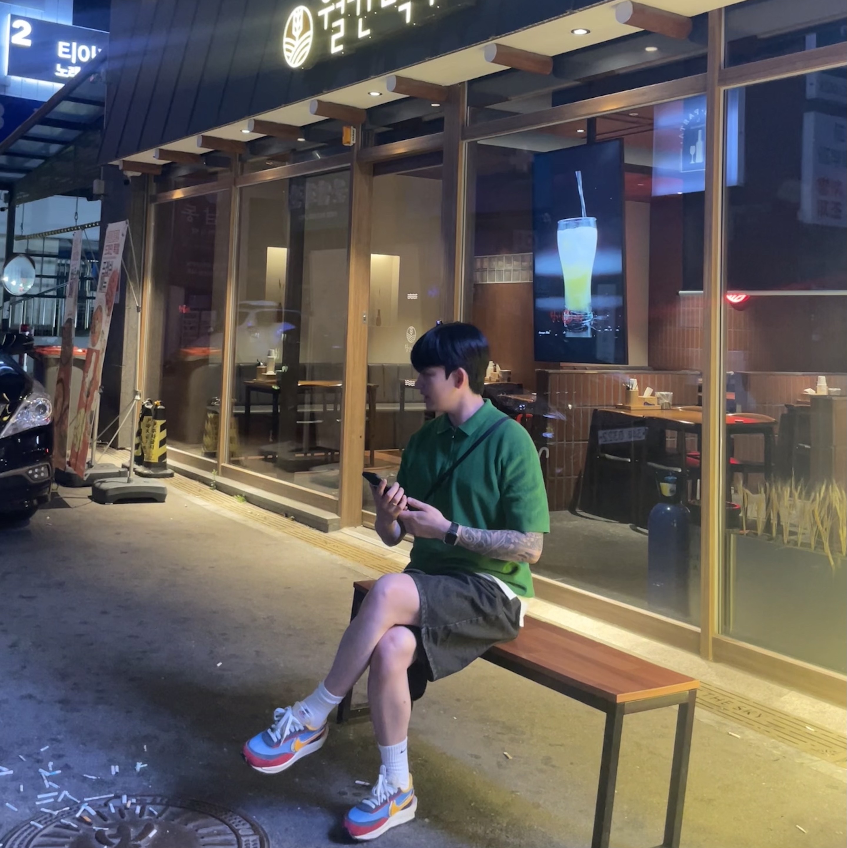 Nike x Sacai LDWaffle Blue Multi 착용 스타일