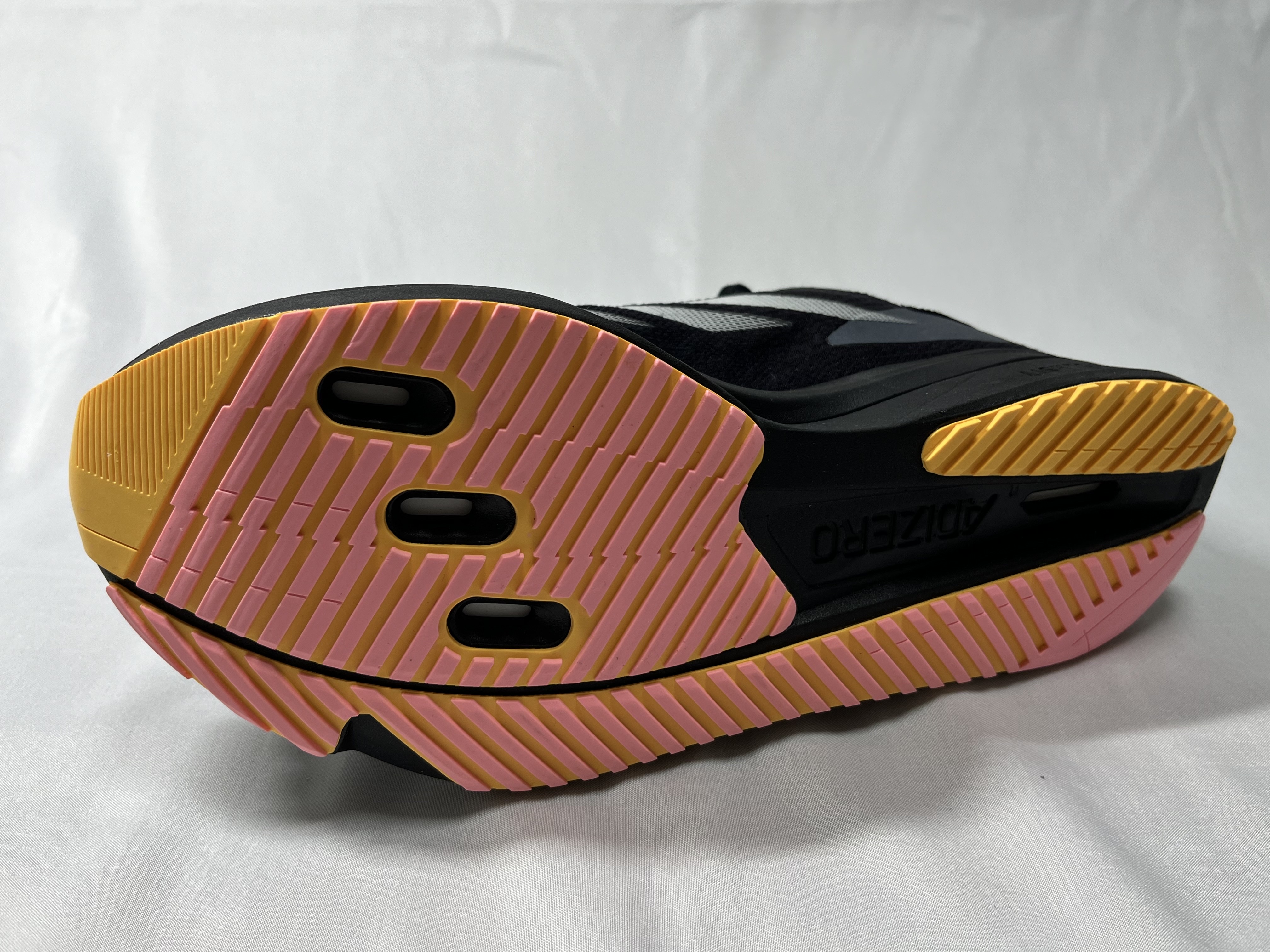 Adidas Adizero SL2 Wide Black 착용 스타일 - 3