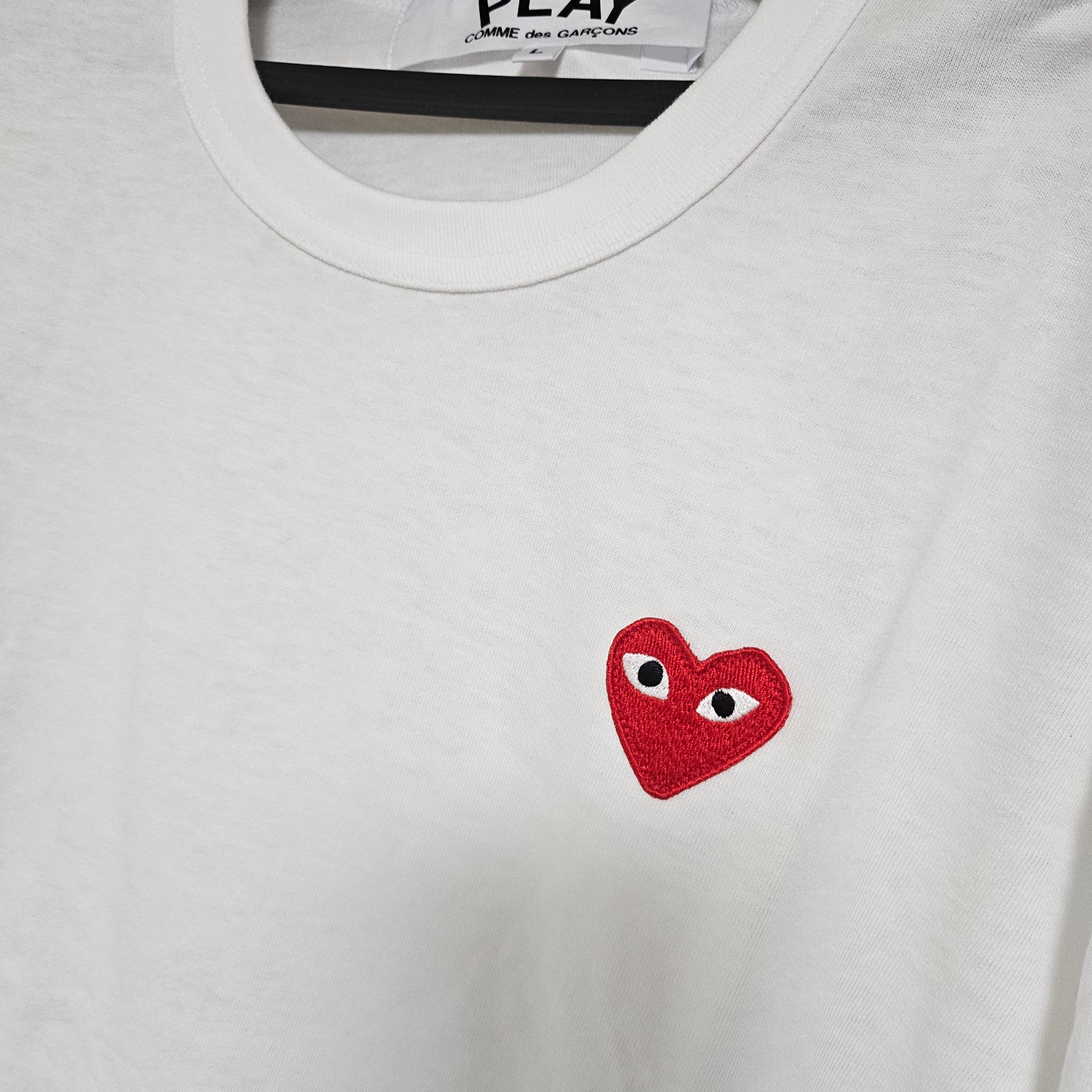 Play Comme des Garcons LS T-Shirt White 착용 스타일